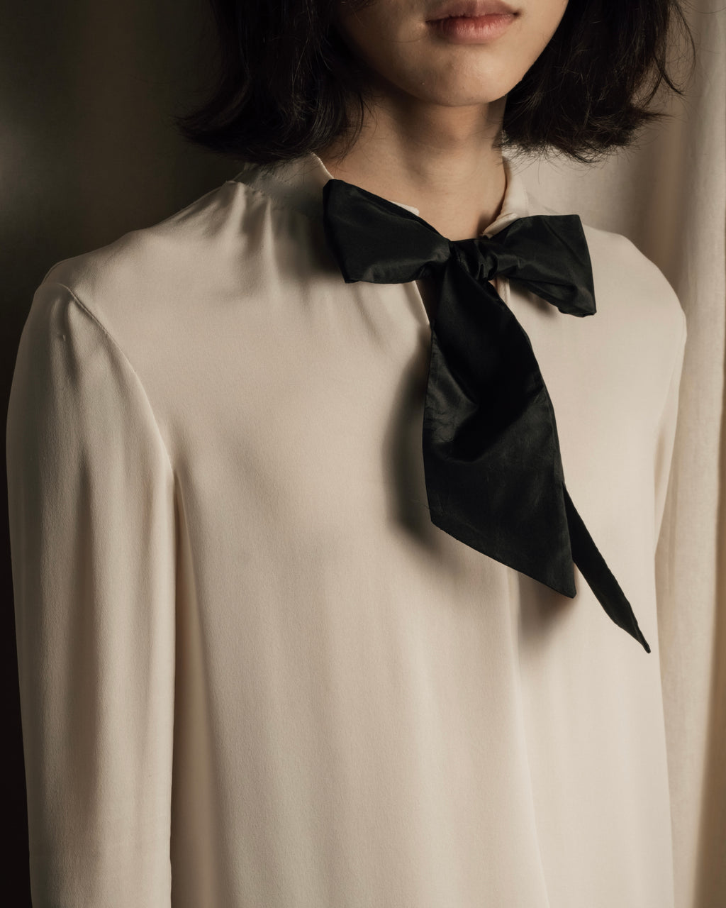 "VALENTINO" Gathered detail ribbon bow tie pullover