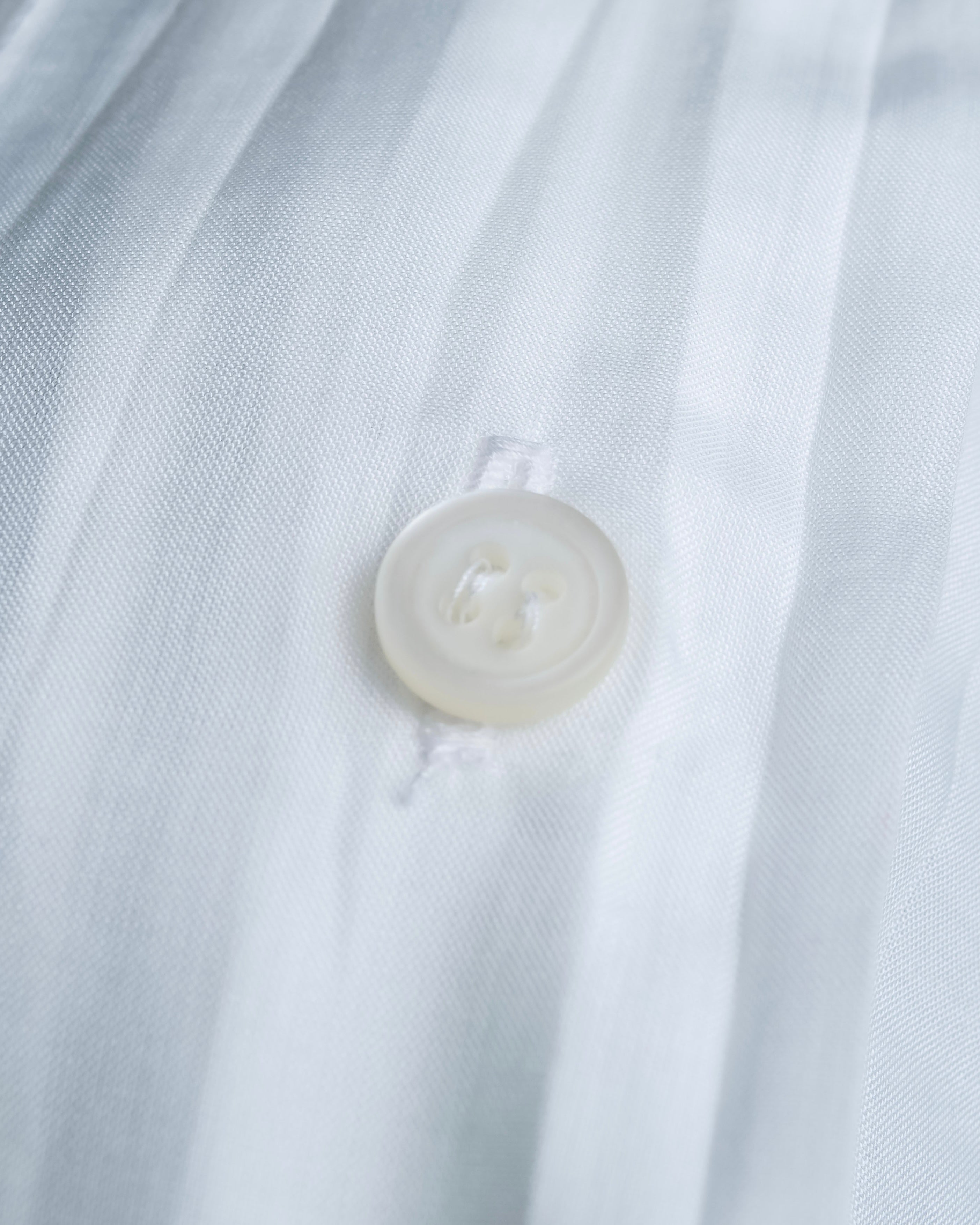 "ISSEY MIYAKE" Pleated short sleeve shirt