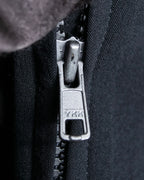 “ISSEY MIYAKE” Chin belt designed stand collar jacket