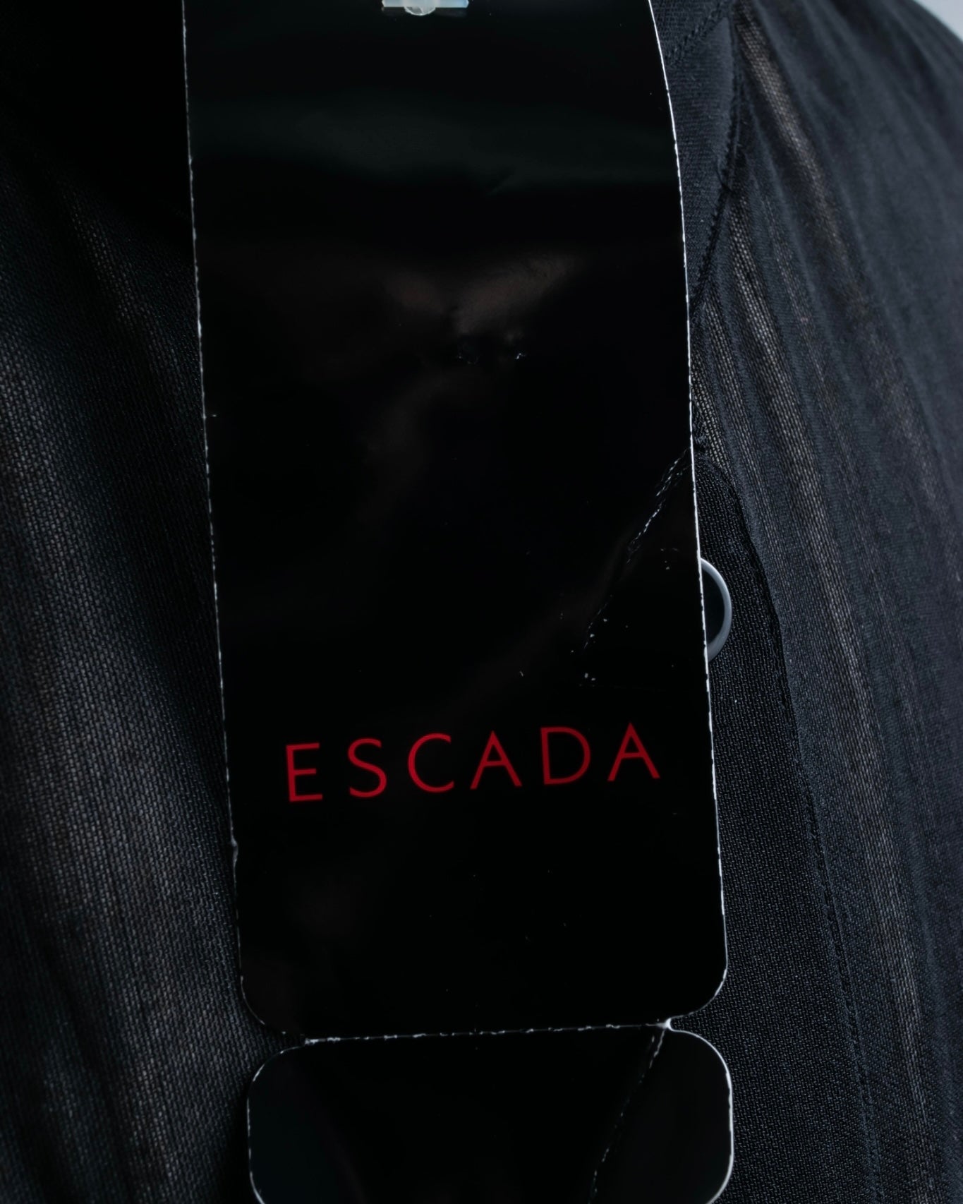 "ESCADA" 100% wood vintage triangle necklace