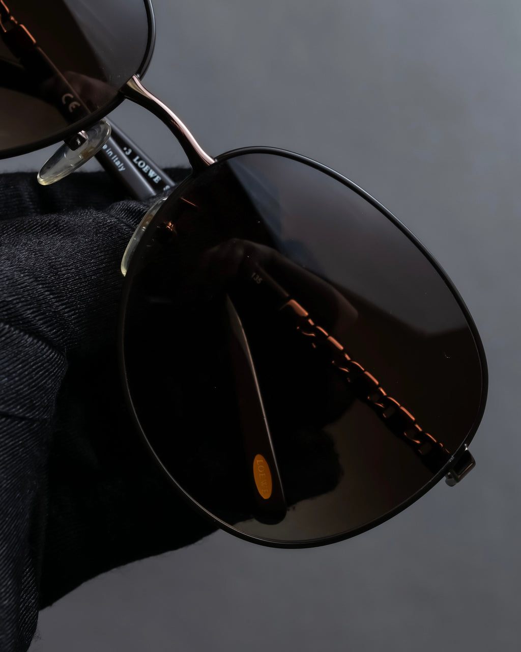 "LOEWE" Temple chain detail teardrop frame sunglasses