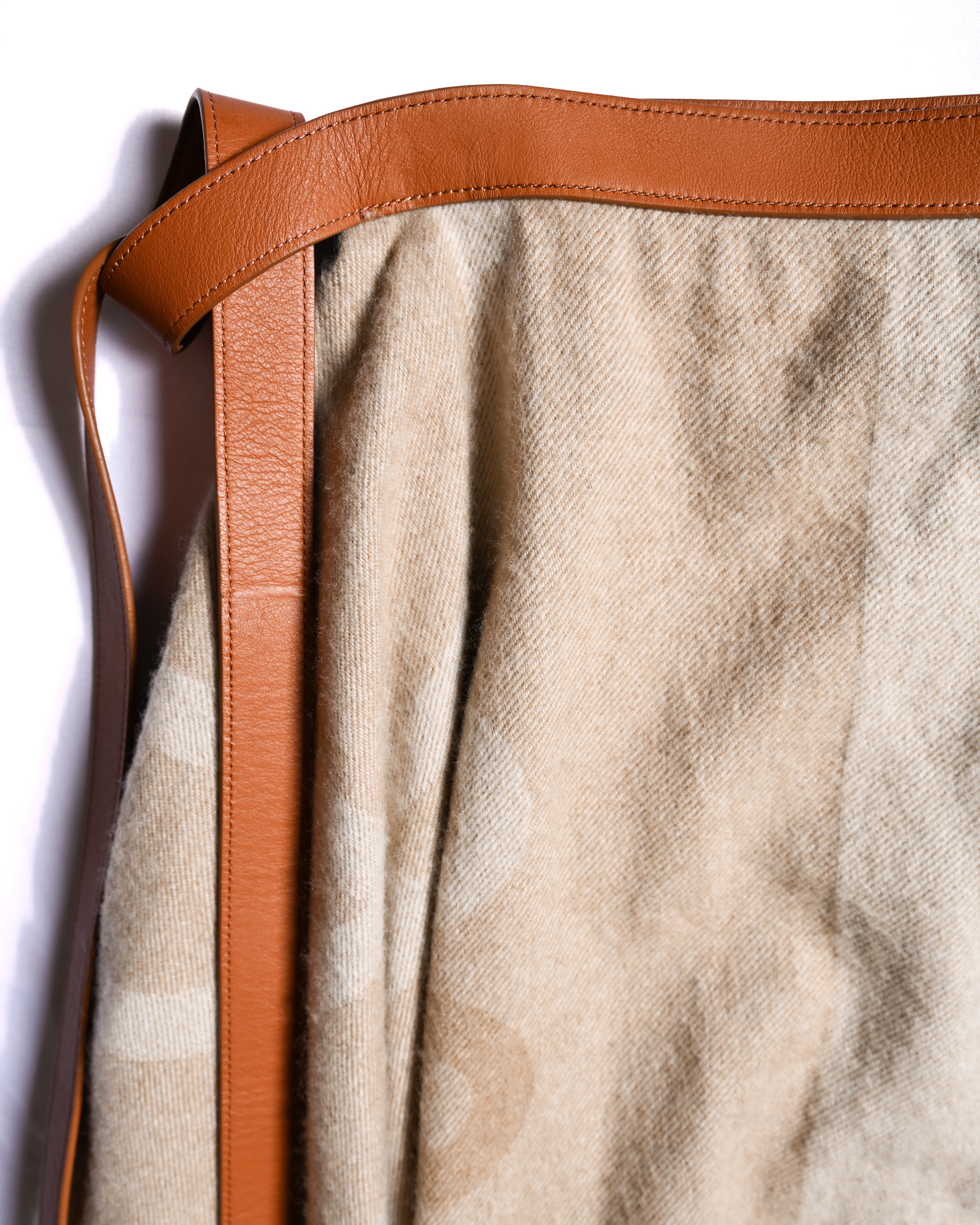 LOEWE by Jonathan Anderson/ Fringe Designed Beige Anagram Blanket Skirt