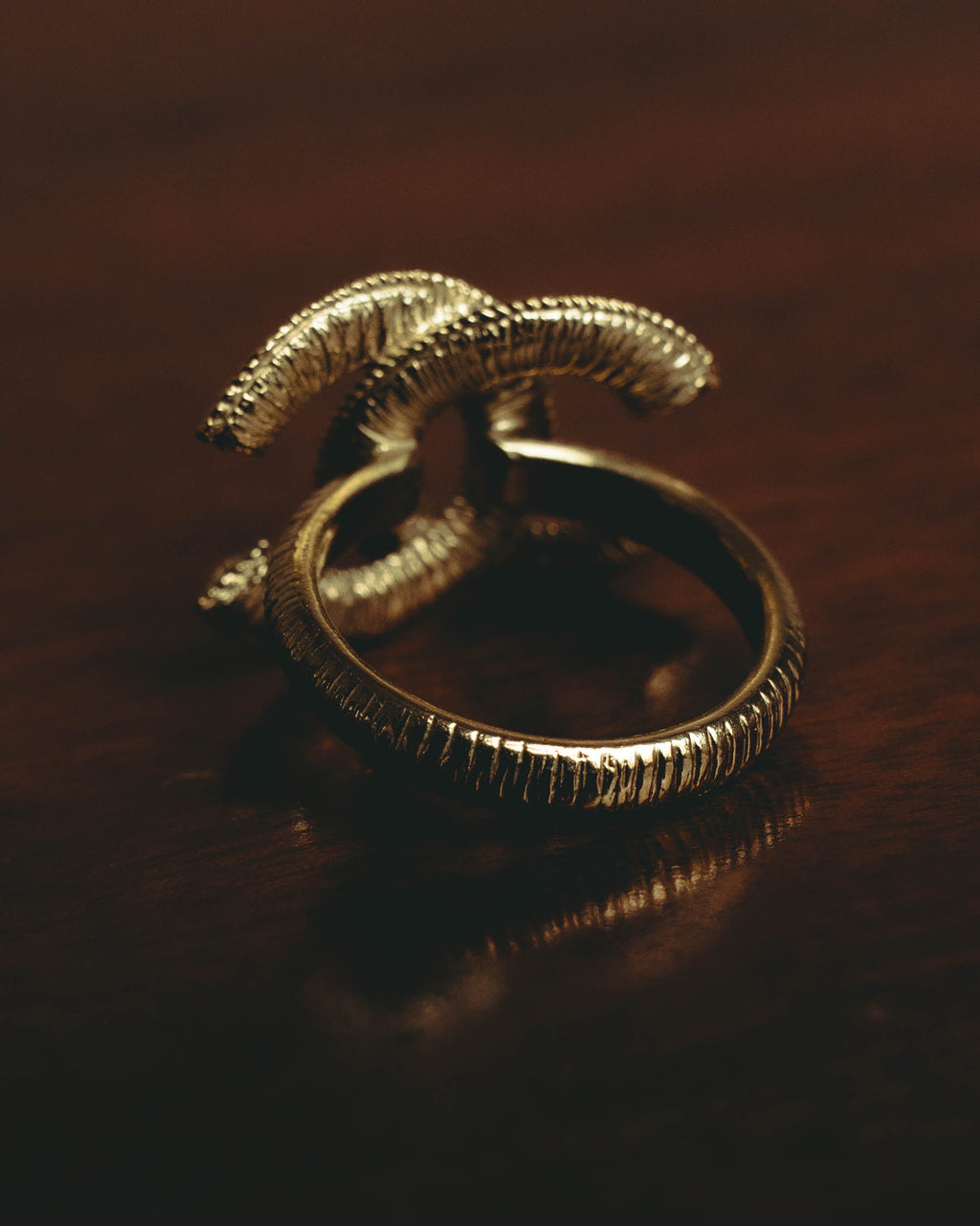 –SPECIAL– "CHANEL" Sculptural pearl double c costume ring