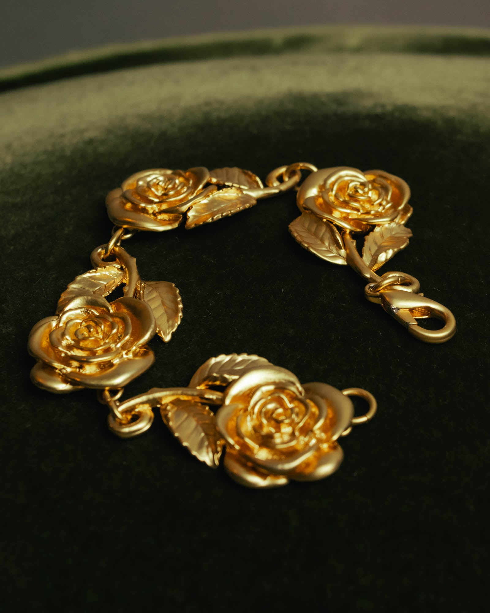 “KENZO” 90’s-00’s sculptural rose motif bracelet
