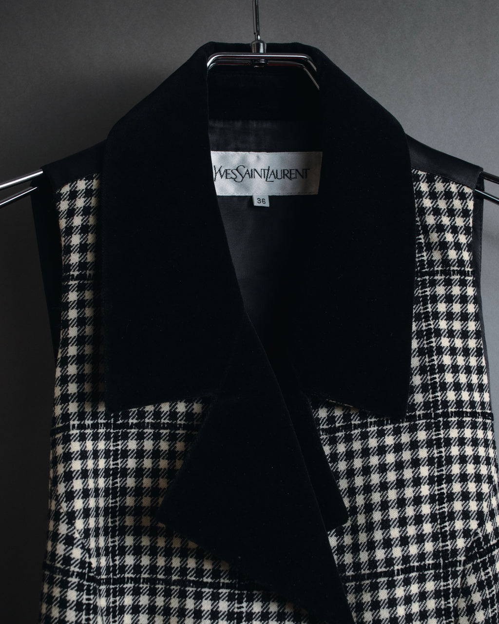 –SPECIALS– "Yves Saint Laurent" 90’s Mid gingham check velvet lapel tailored vest