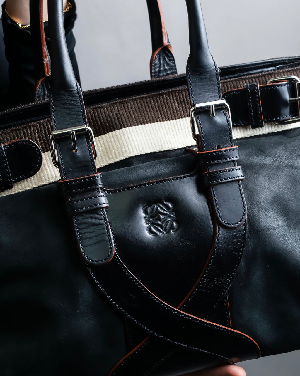 "LOEWE"　Belt design logo engraved tote bag