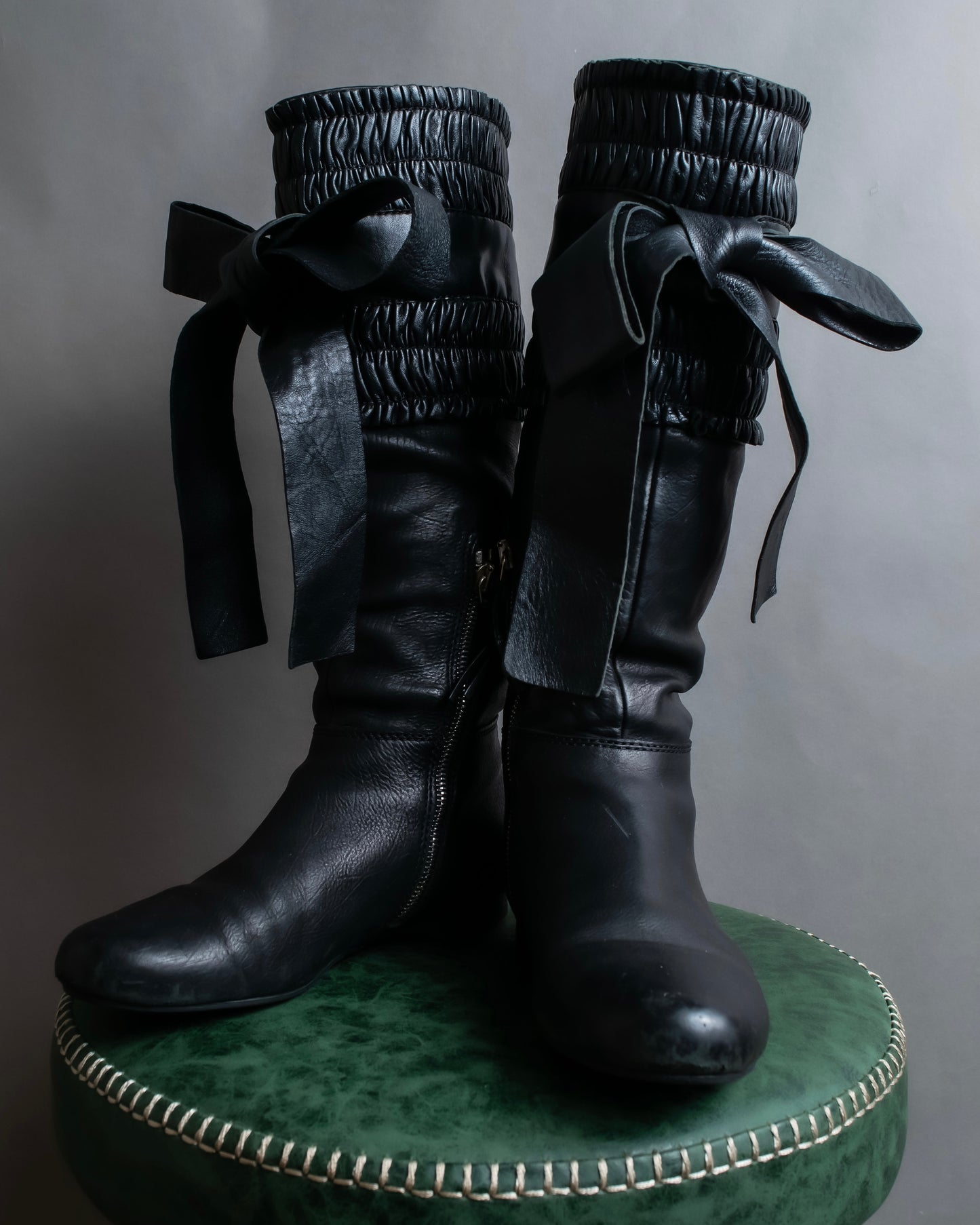 "MIU MIU" Gathered＆ribbon design zip-up leather long boots