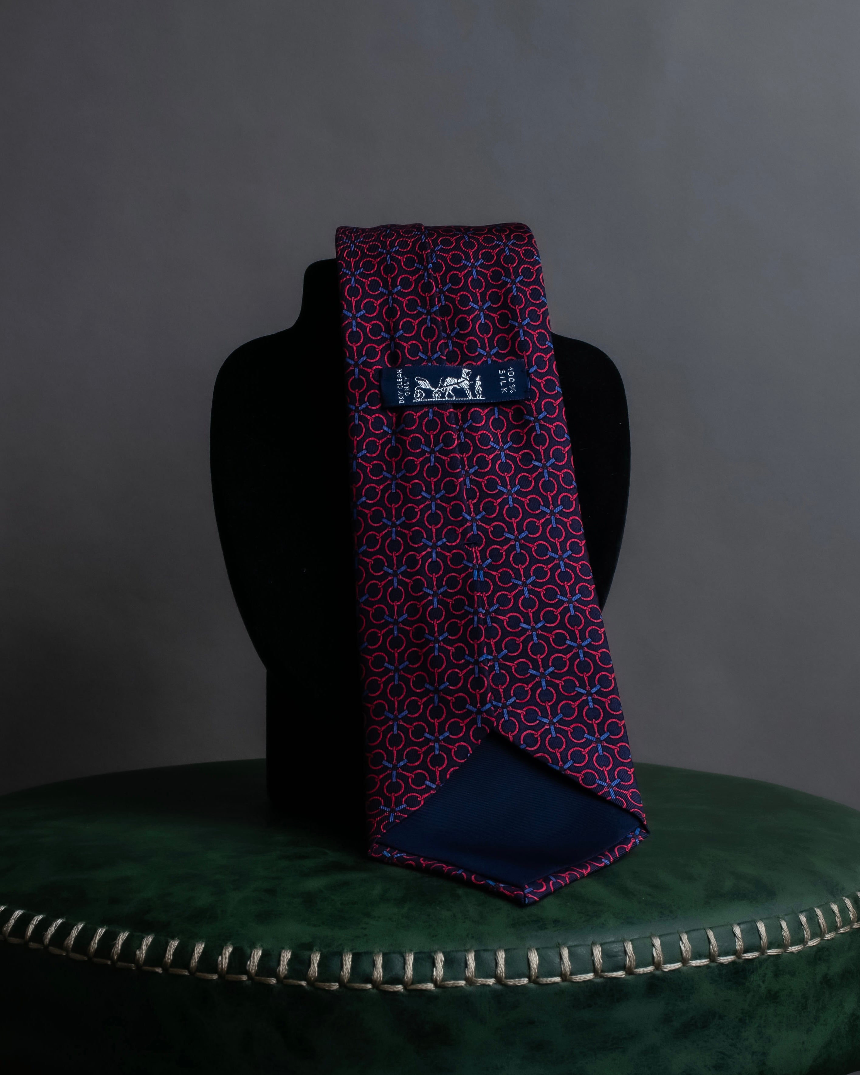 "HERMES" Geometric pattern silk necktie