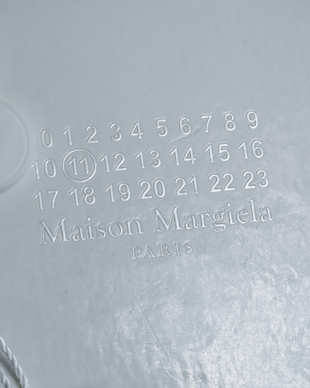 "MAISON MARGIELA" Twisted cord design brass bangle