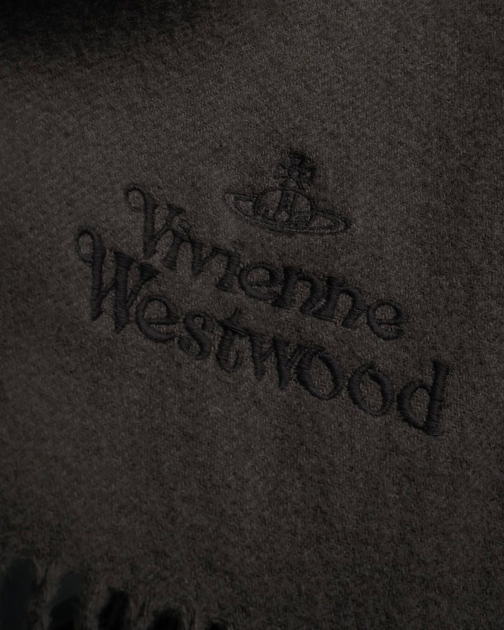 "Vivienne Westwood" Logo engraved wool long muffler