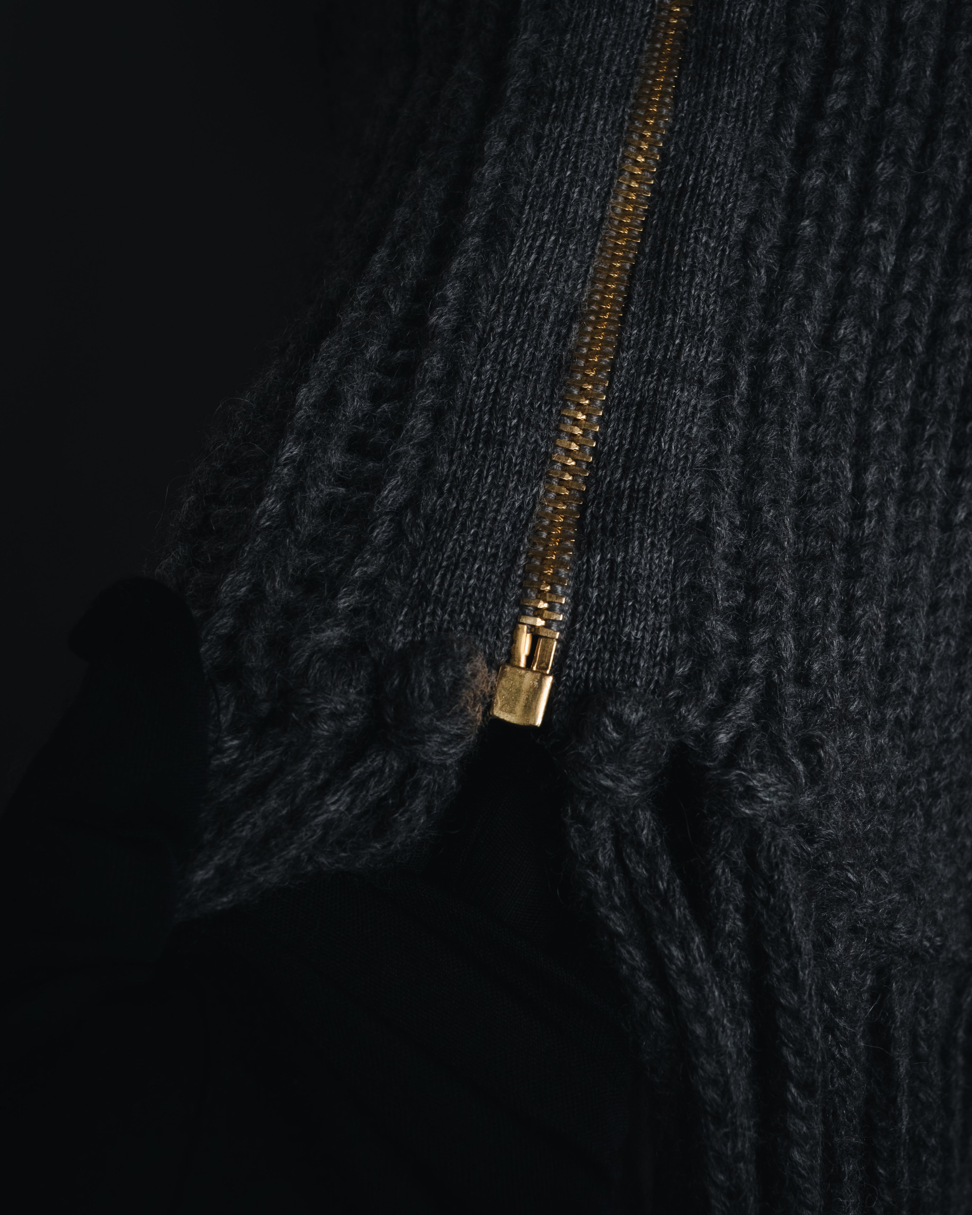 "GUCCI" 2010-11AW ribbed zip-front fringe knit vest