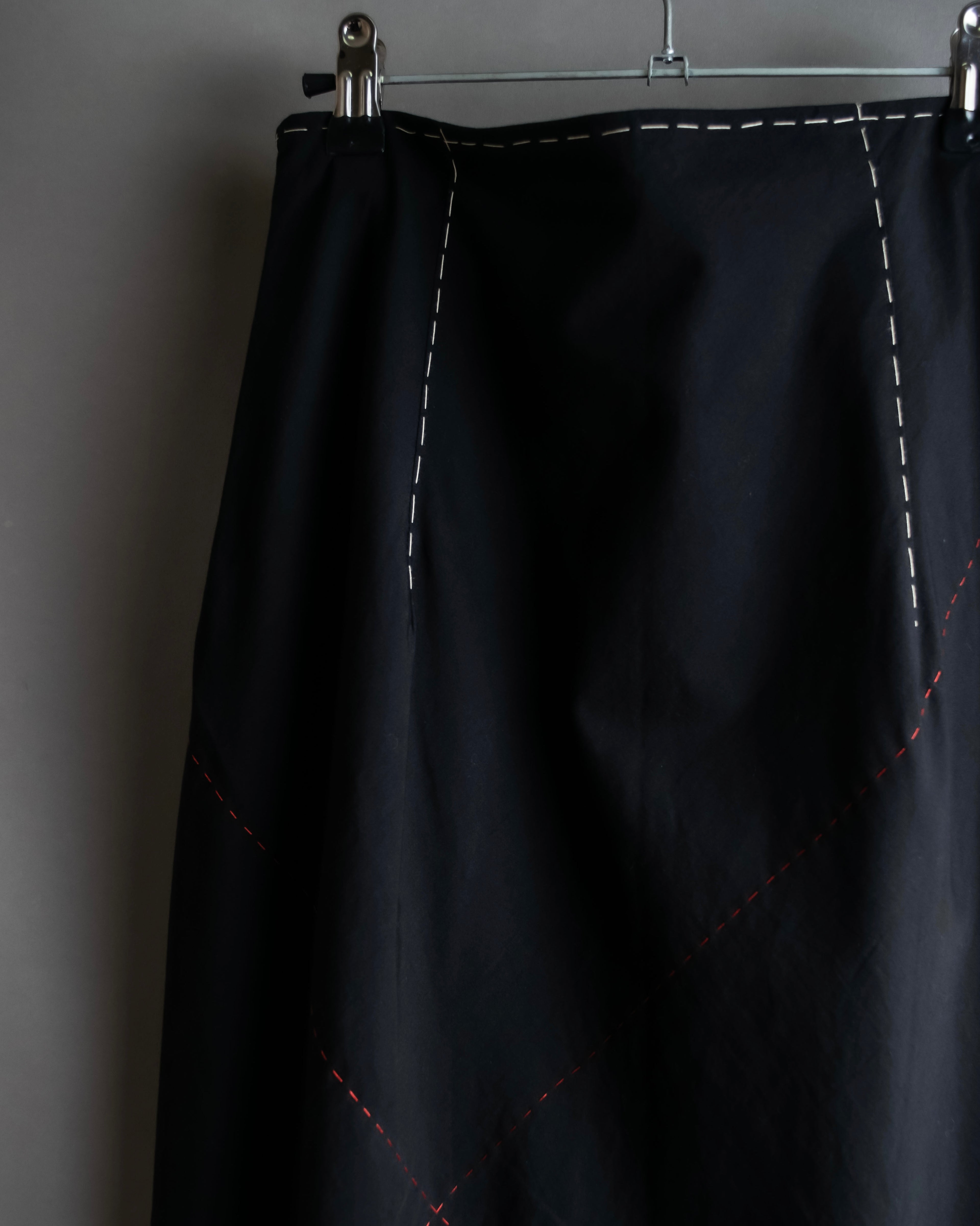 "YOHJI YAMAMOTO" Stitched hemline design flared skirt