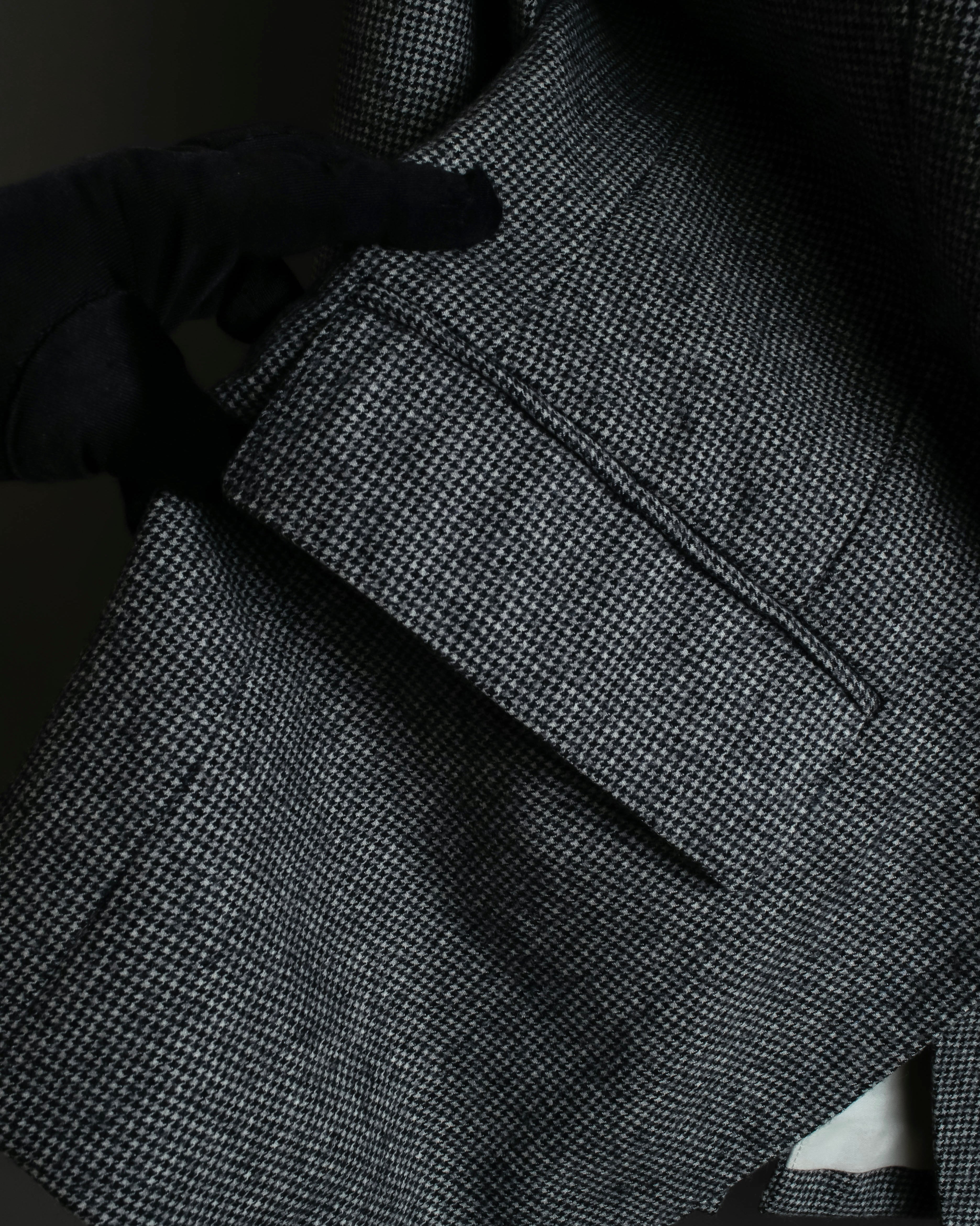 "Whim Gazette" Houndstooth pattern shaped tailored jacket