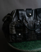 "tricot COMME des GARCONS" 
Flap pocket metal parts design leather hand bag