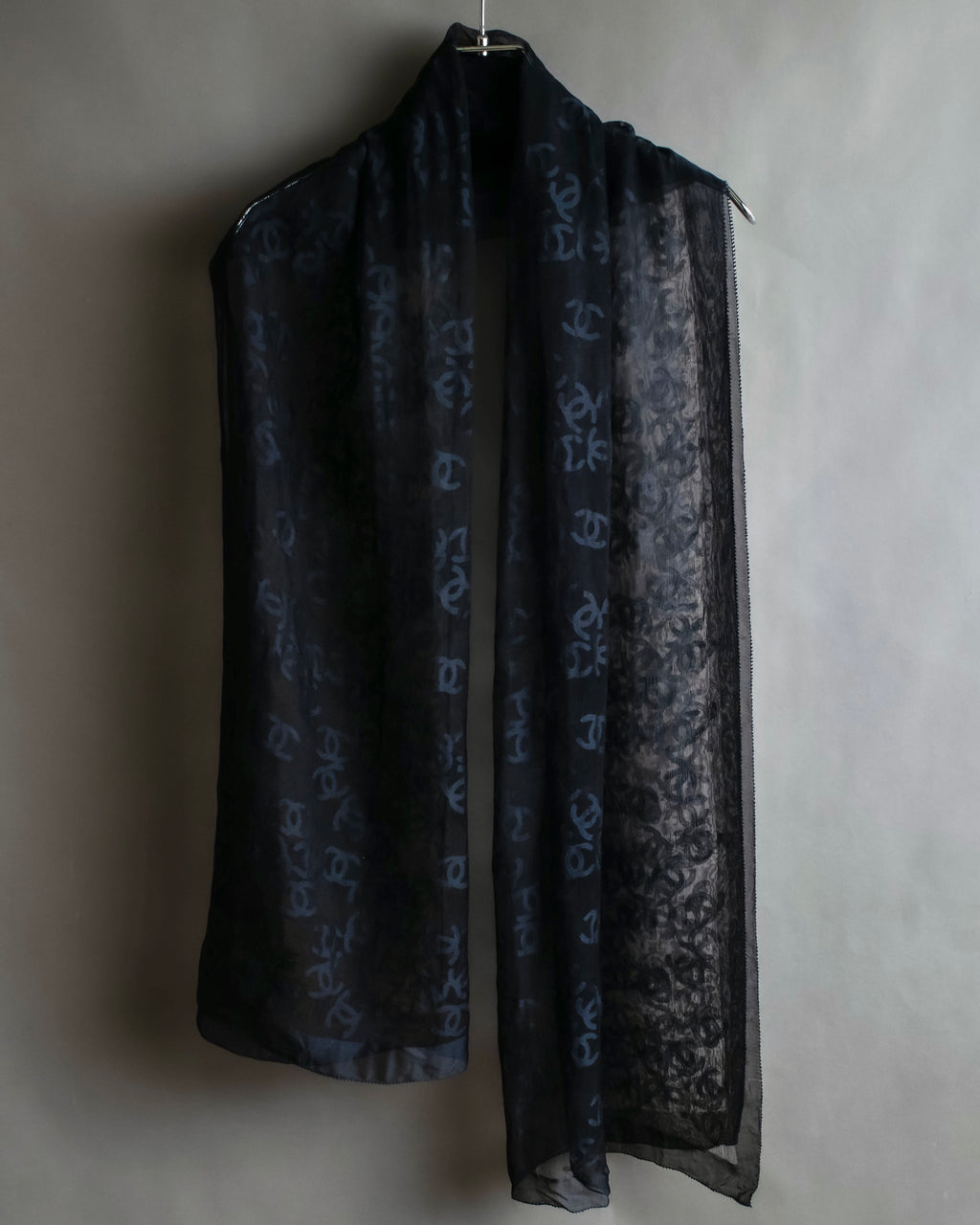 "CHANEL" Coco Mark scattered sheer large scarf