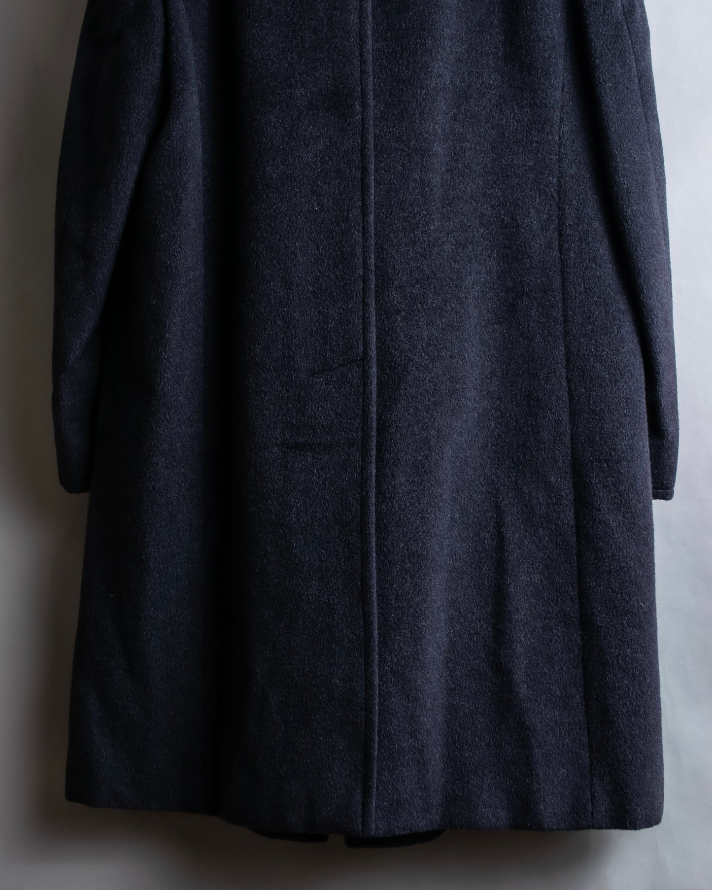 "Max Mara" Straight line silhouette single breasted chester coat