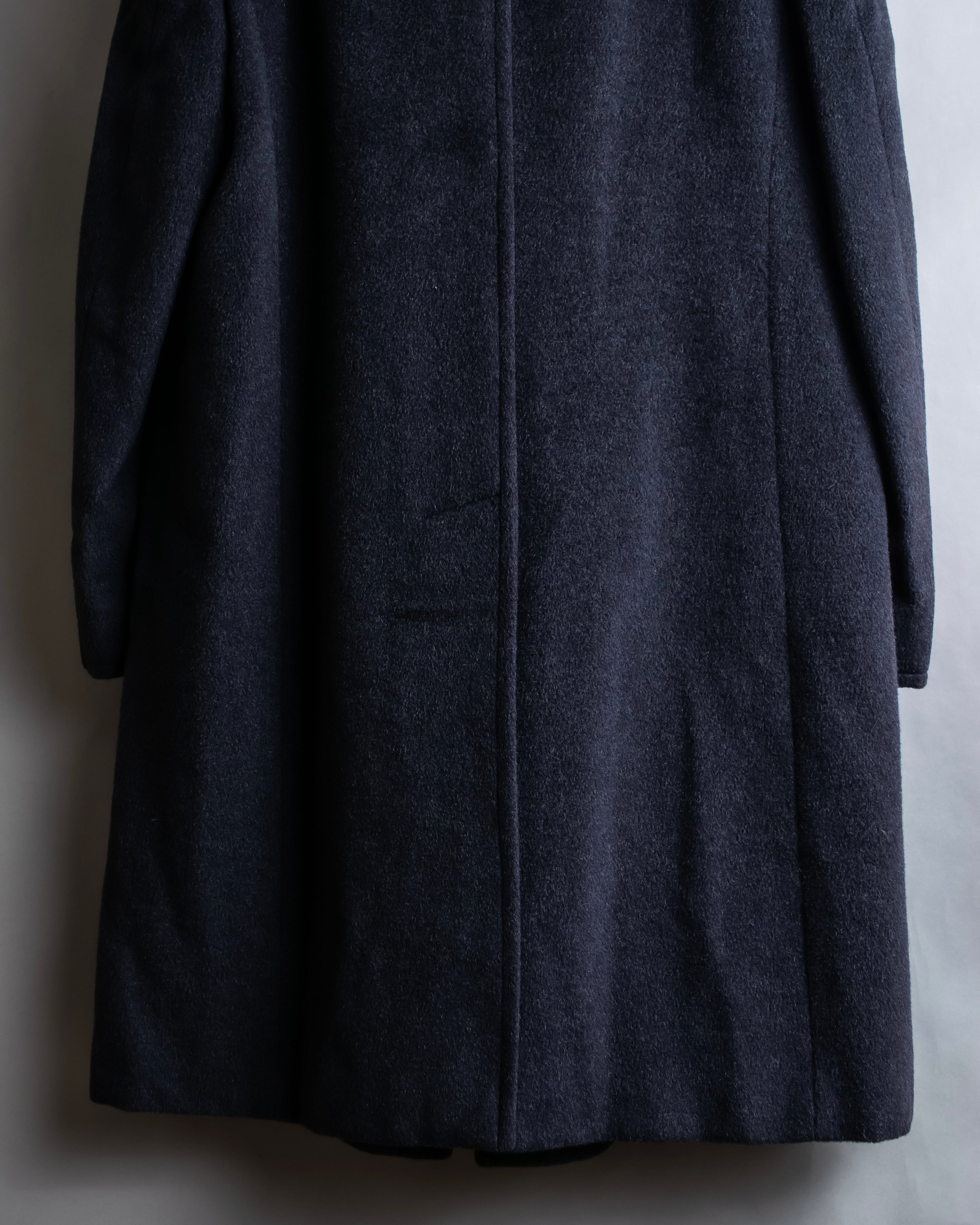 "Max Mara" Straight line silhouette single breasted chester coat