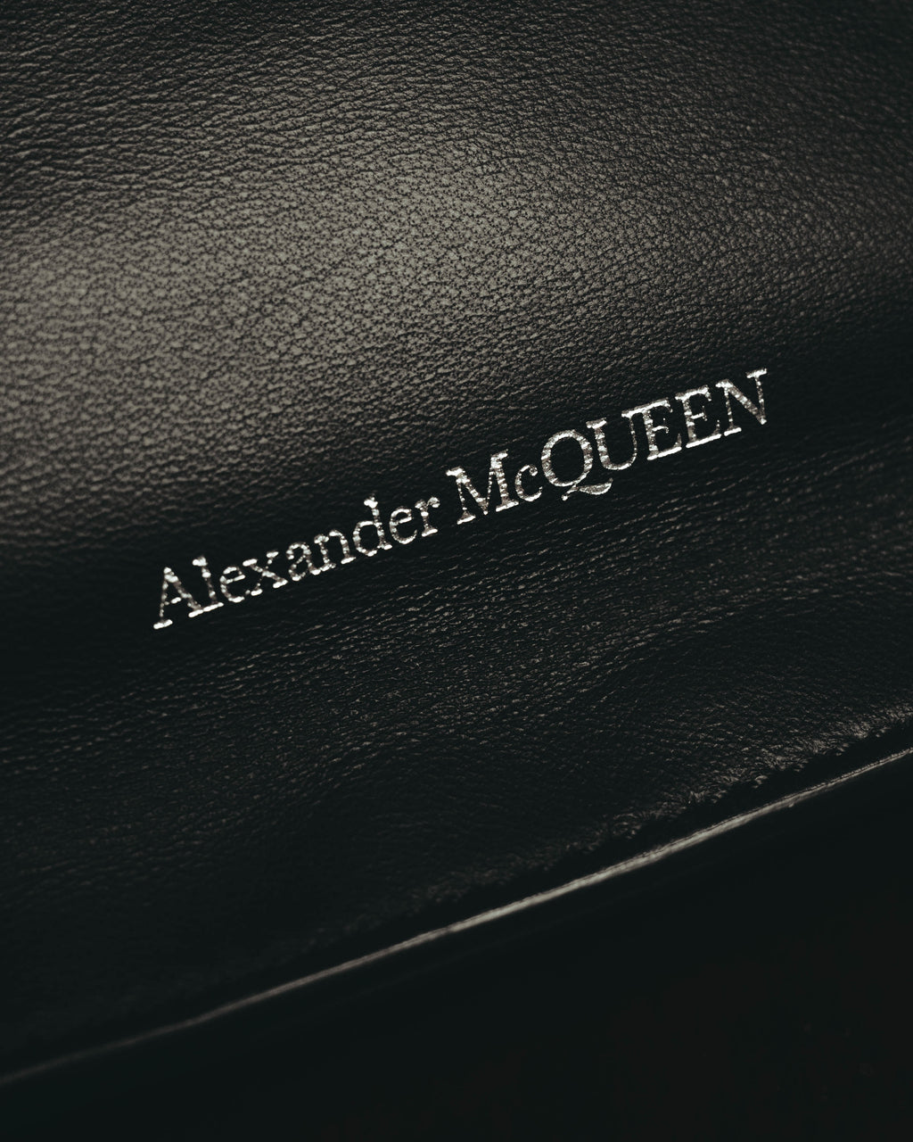 "Alexander McQueen" 10's Edgy leather belt bag