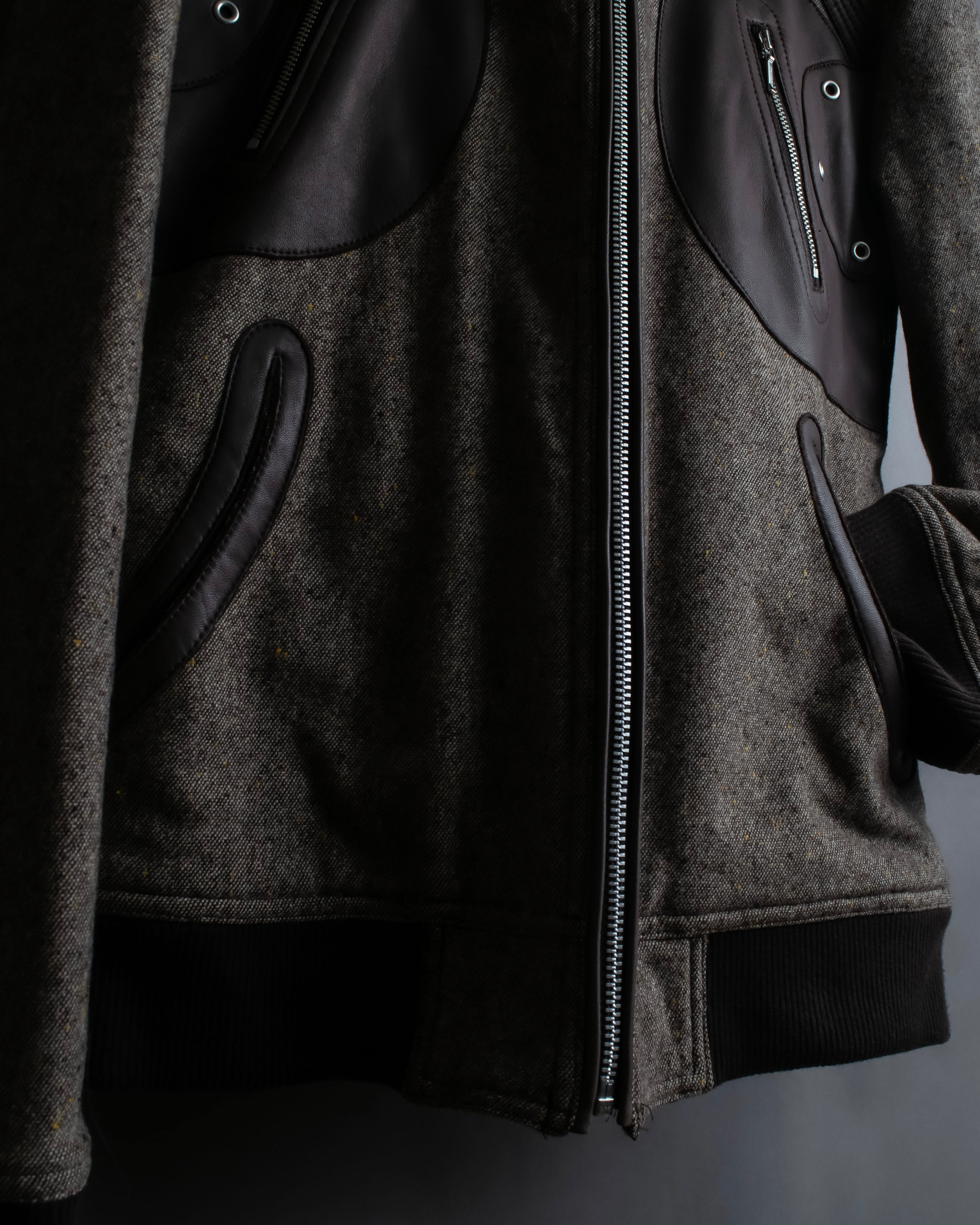 "BURBERRY Black Label" Leather combination design zip-up blouson