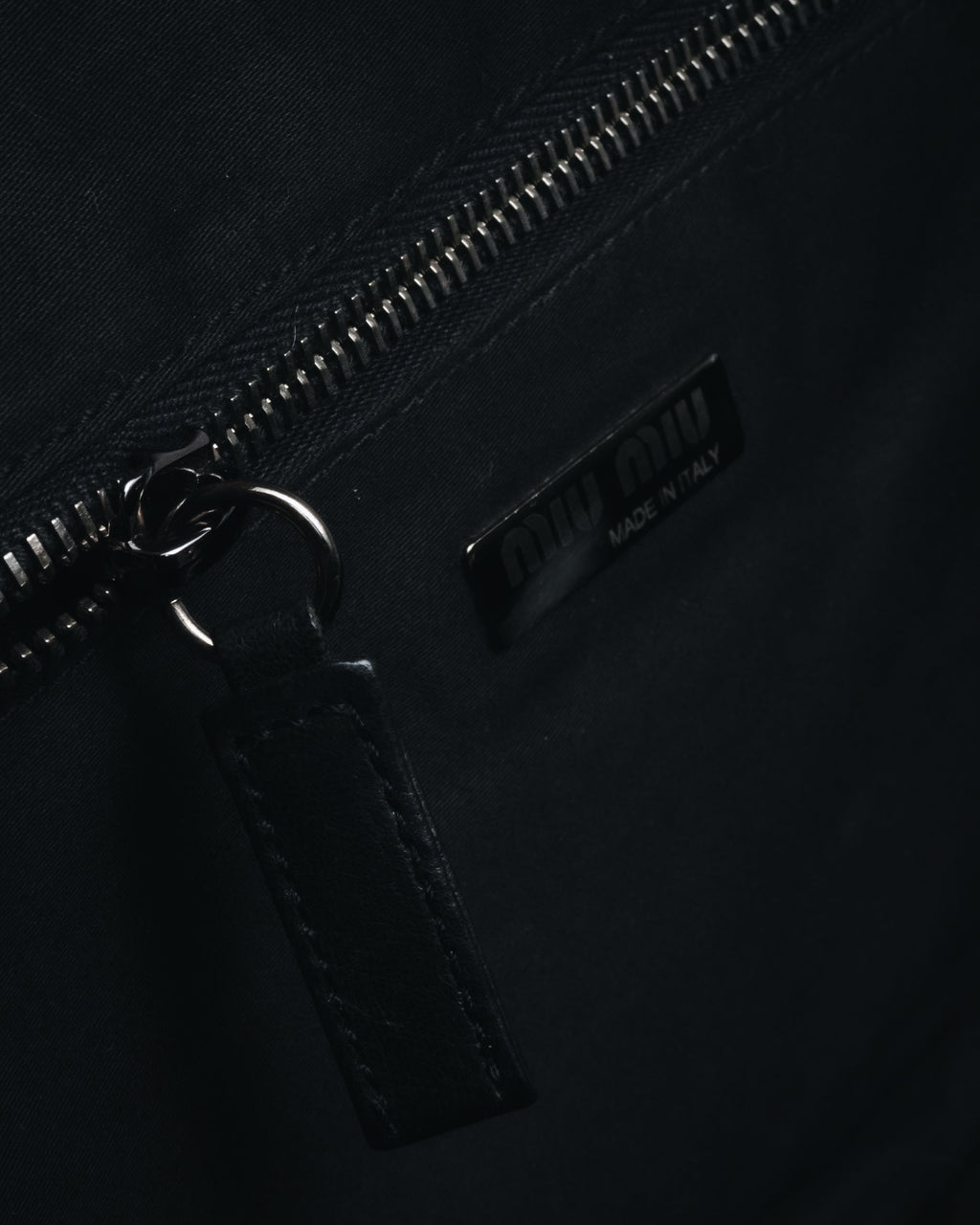 –SPECIAL– "MIU MIU"
Early 2000s bakelite effect chain frame bag