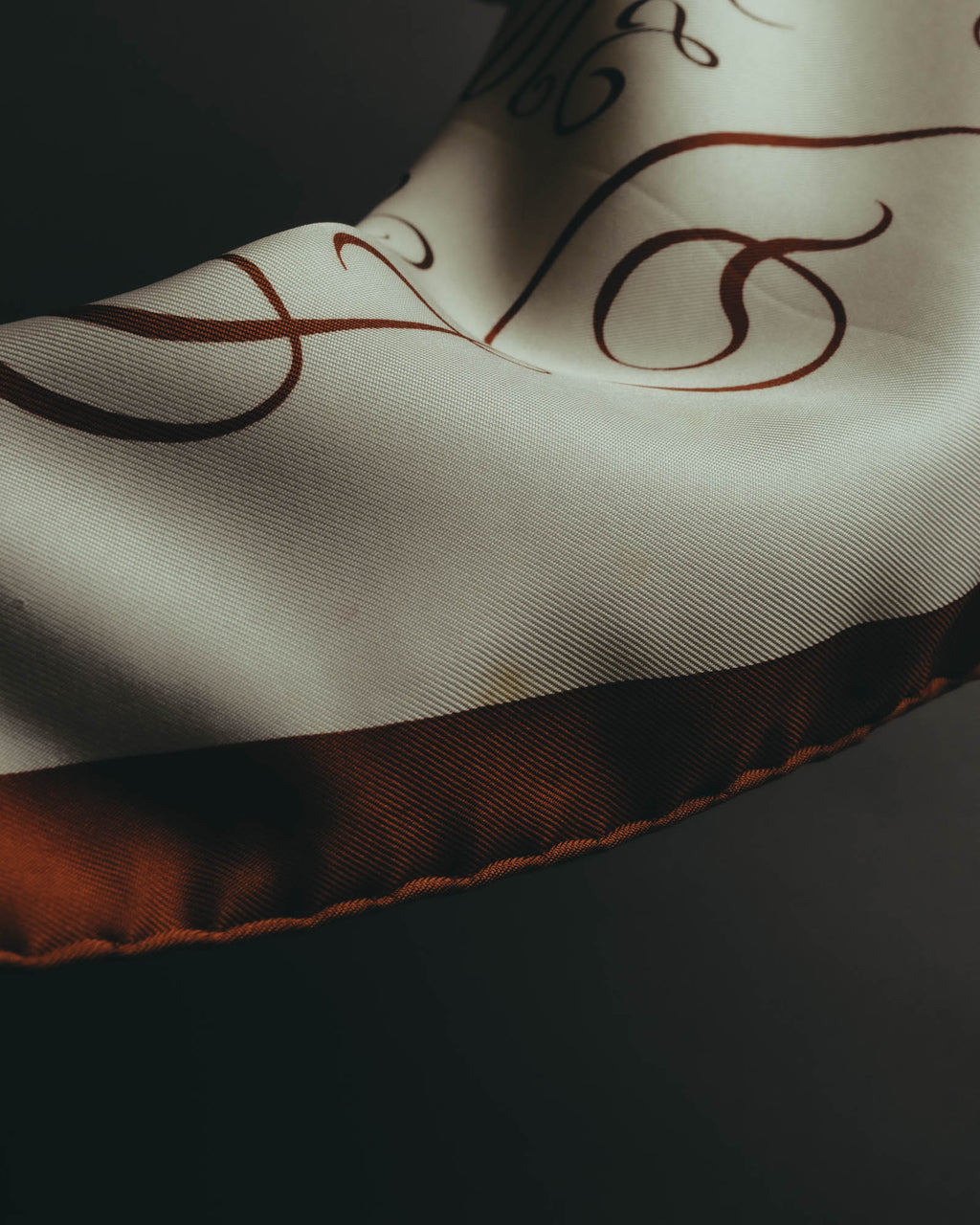 "Hermès" 90's Calligraphy print silk scarf