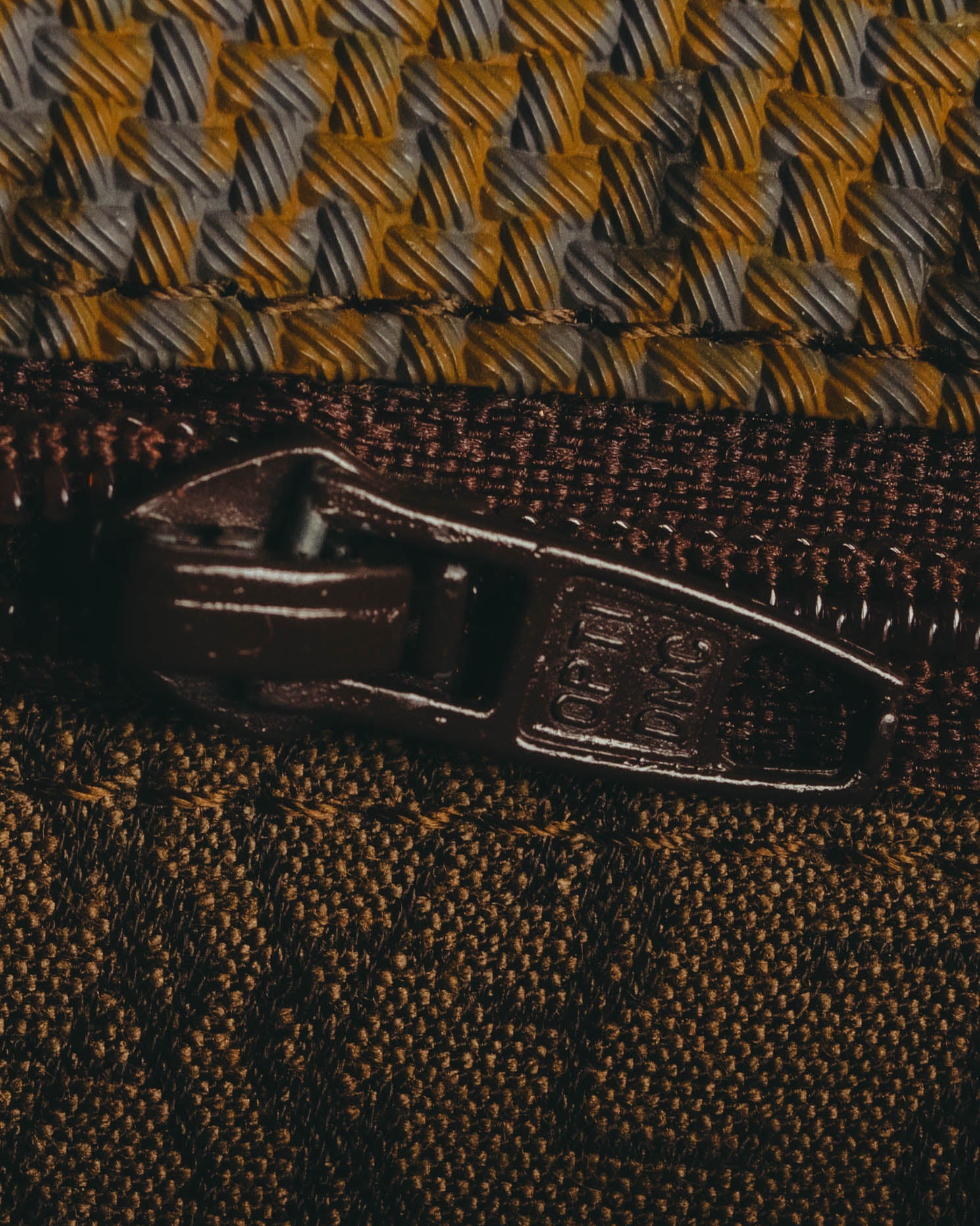 "Yves Saint Laurent" 70's-90's Woven leather shoulder bag
