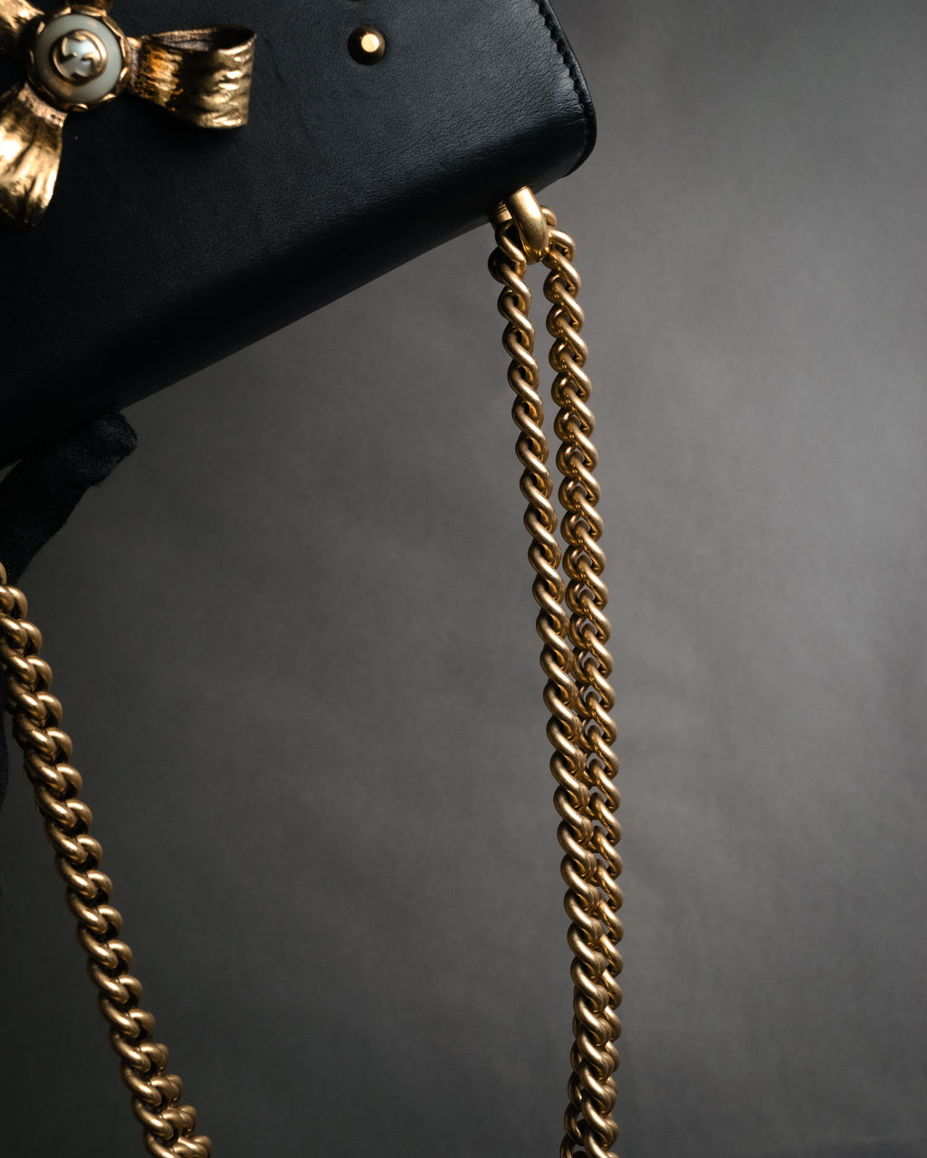 –SPECIAL– “GUCCI”
2016-2022 Bow embellished chain shoulder bag