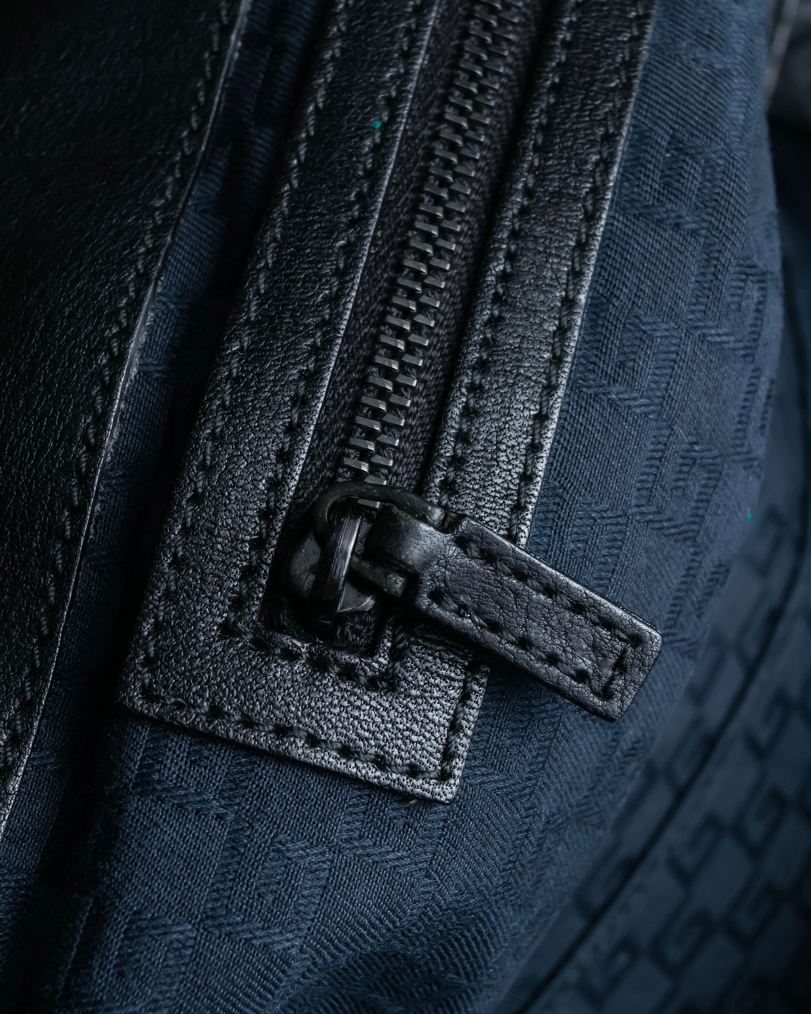 "GUCCI" Bamboo essence horizontal leather handbag