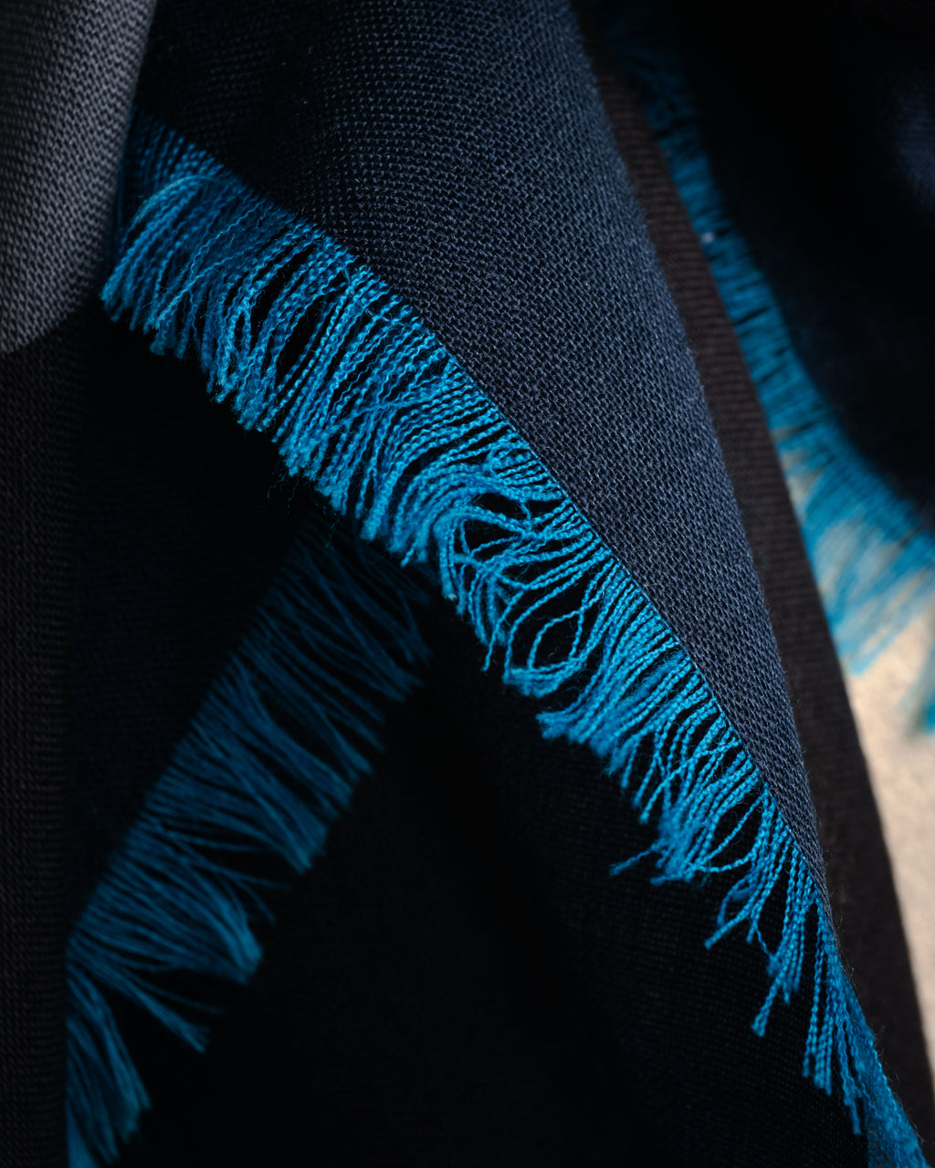 “HERMÈS” 10's-20's Polka dot wool silk fringed stole