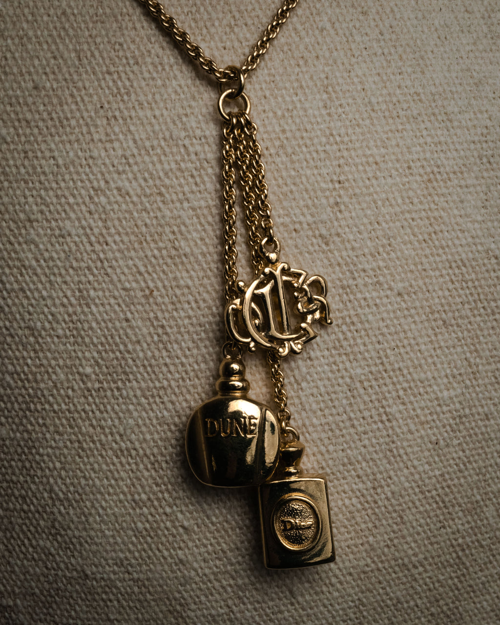 “Christian Dior” 90’s Dune charm long necklace