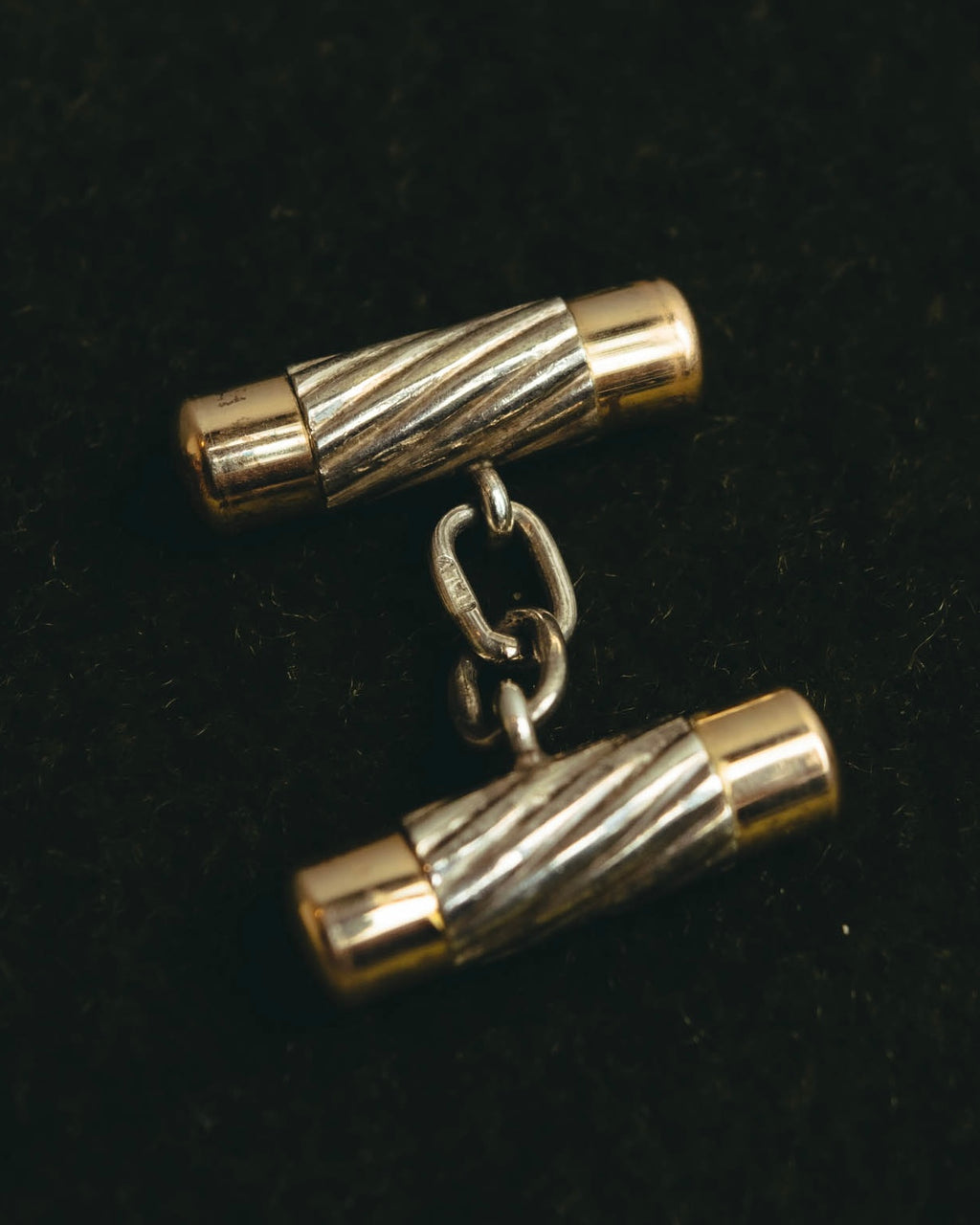 “Tiffany & Co.” 80’s-90’s Twisted bi-color chain cufflinks