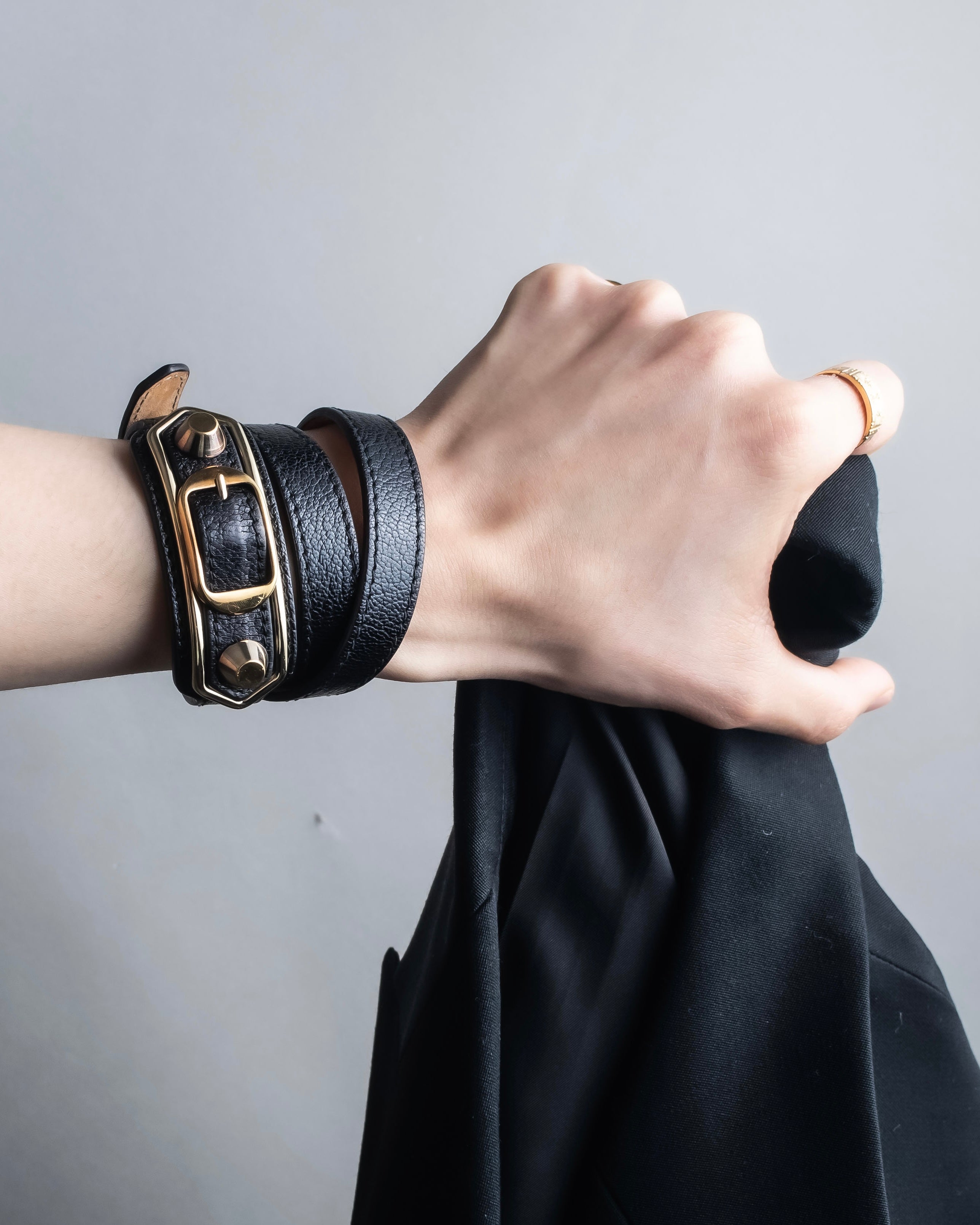 "BALENCIAGA" 3 layer  buckle design leather bracelet