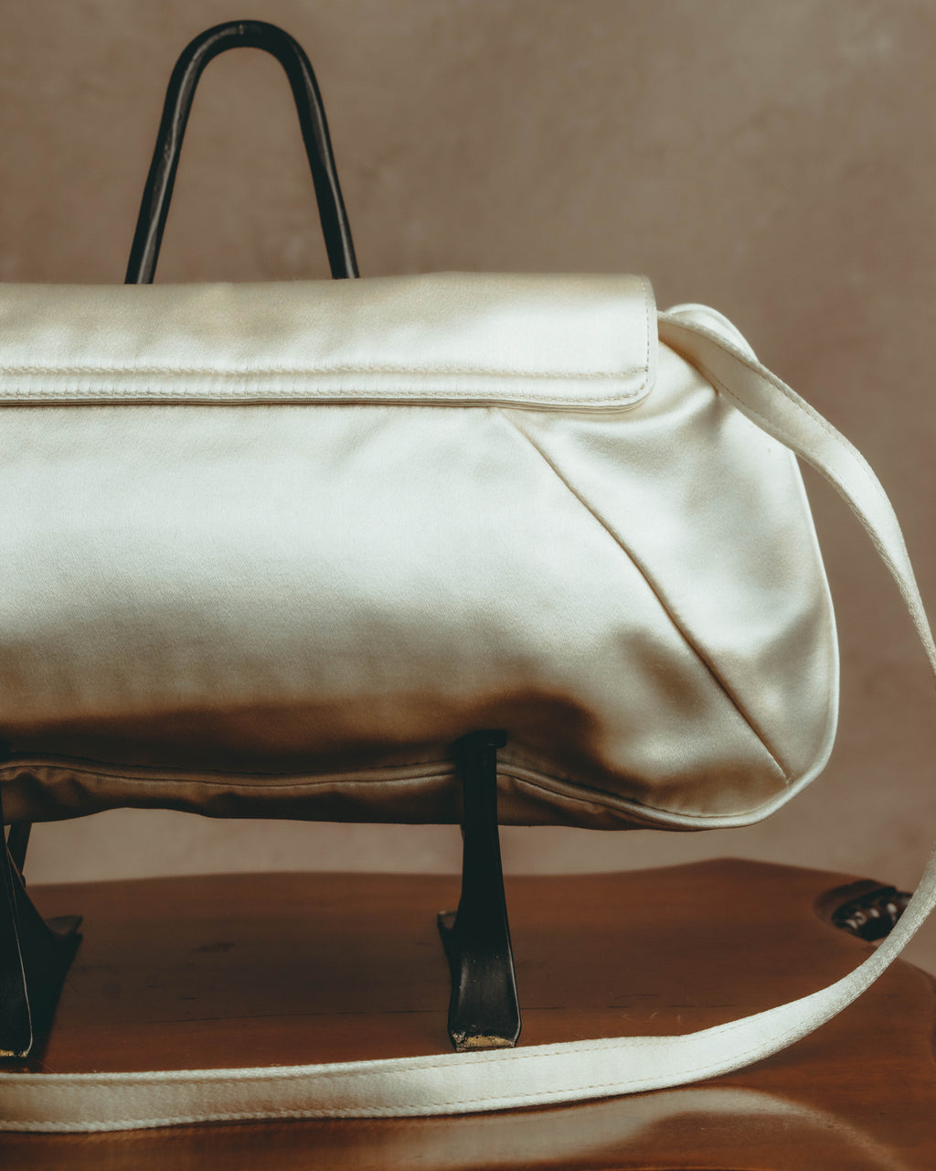 -SPECIAL- “Yves Saint Laurent rive gauche” 00’s Satin double horn shoulder bag