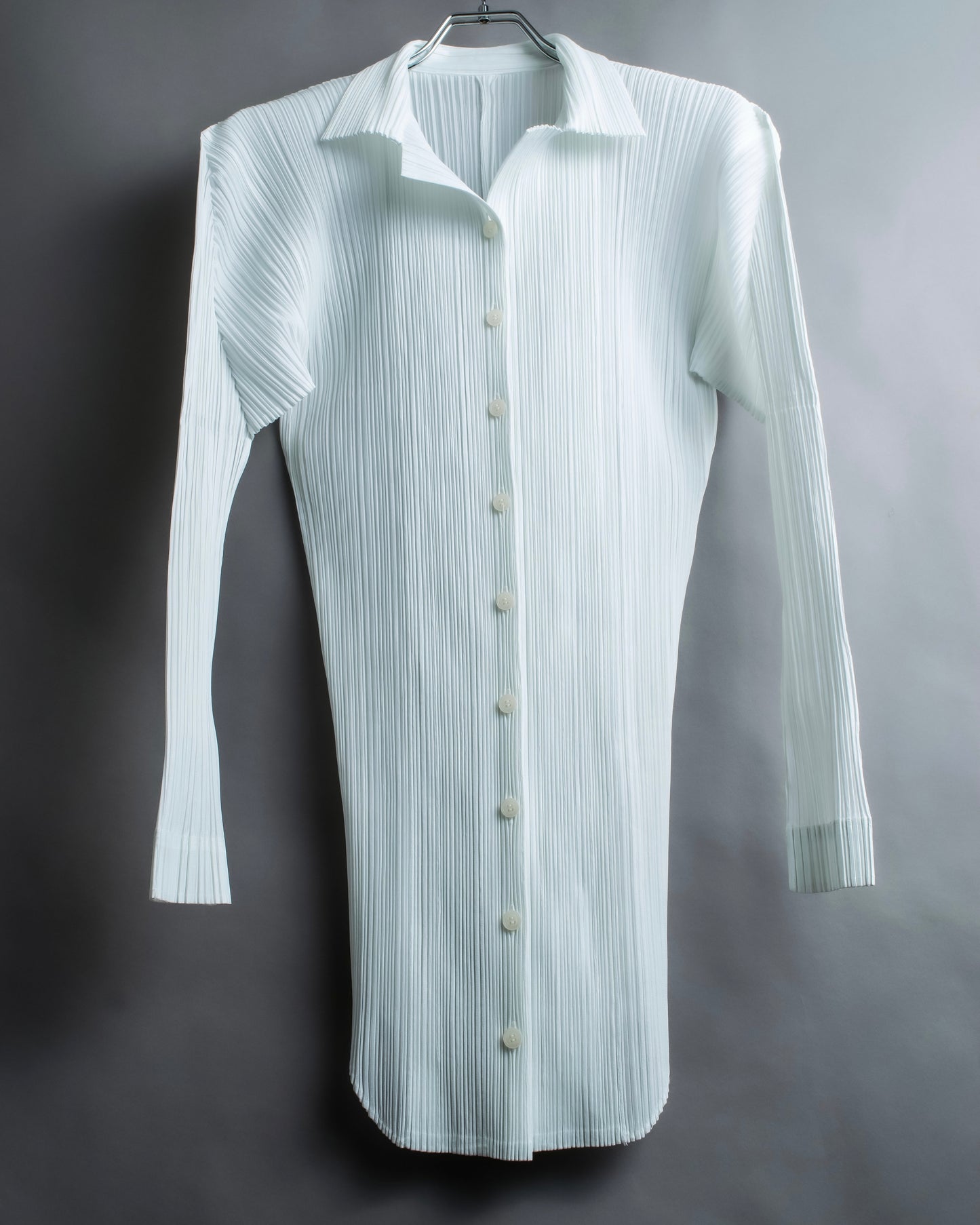 "PLEATS PLEASE ISSEY MIYAKE" Three dimensional pleated long shirt