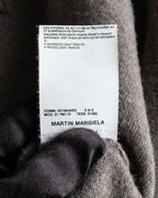 "MAISON MARGIELA 2005's AW " Twisted detail V-neck knit