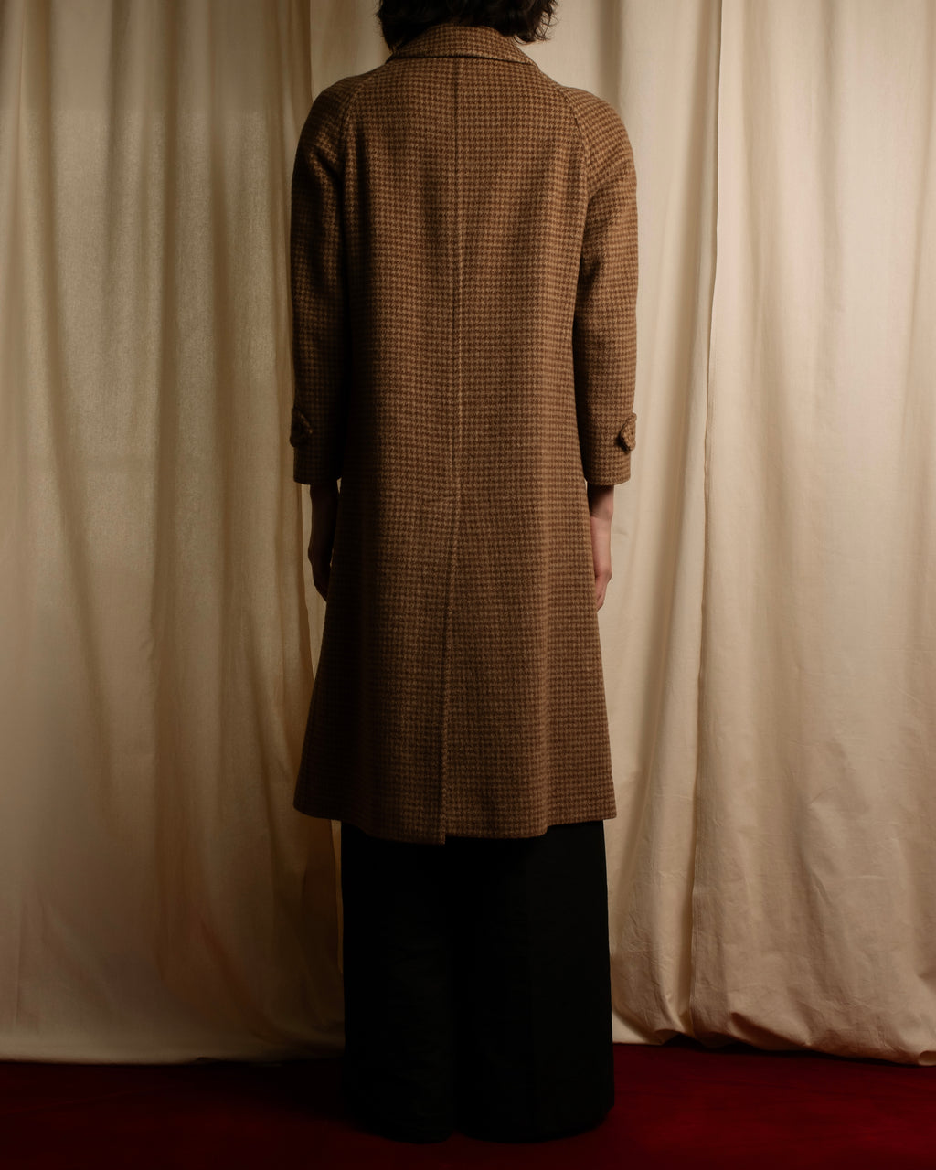 "BURBERRYS" Houndstooth pattern belted stand collar coat