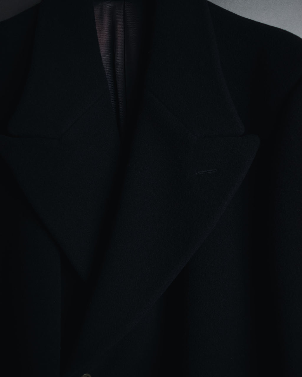 –SPECIAL– "GIORGIO ARMANI"
80’s-90’s tailored overcoat