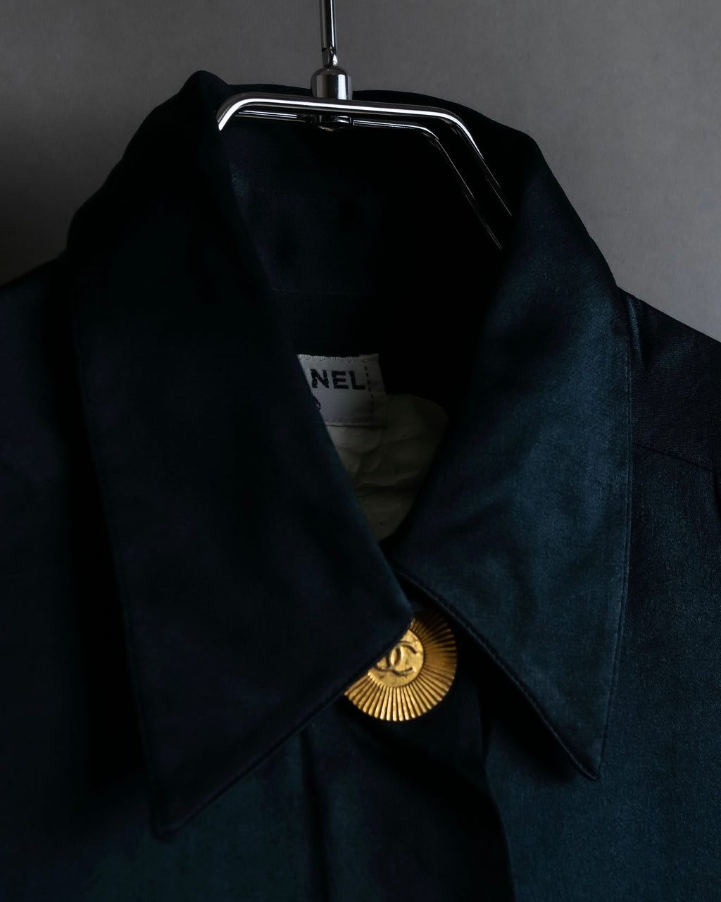 "CHANEL" Coco mark button design black glossy shirt