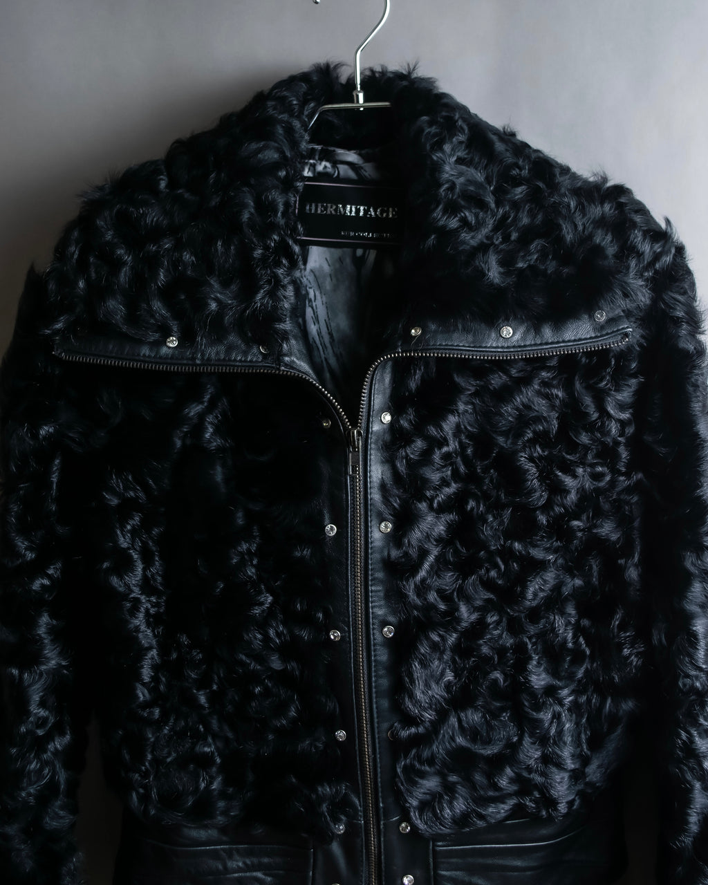 "HERMITAGE" Box silhouette double zipper fur blouson