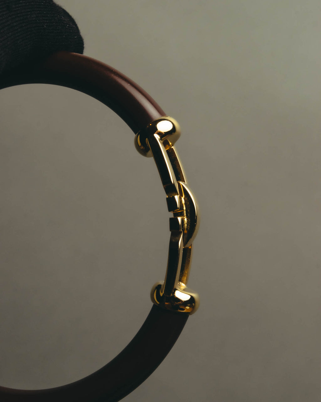 “Salvatore Ferragamo” 90’s-10’s Dark brown double Gancini bangle