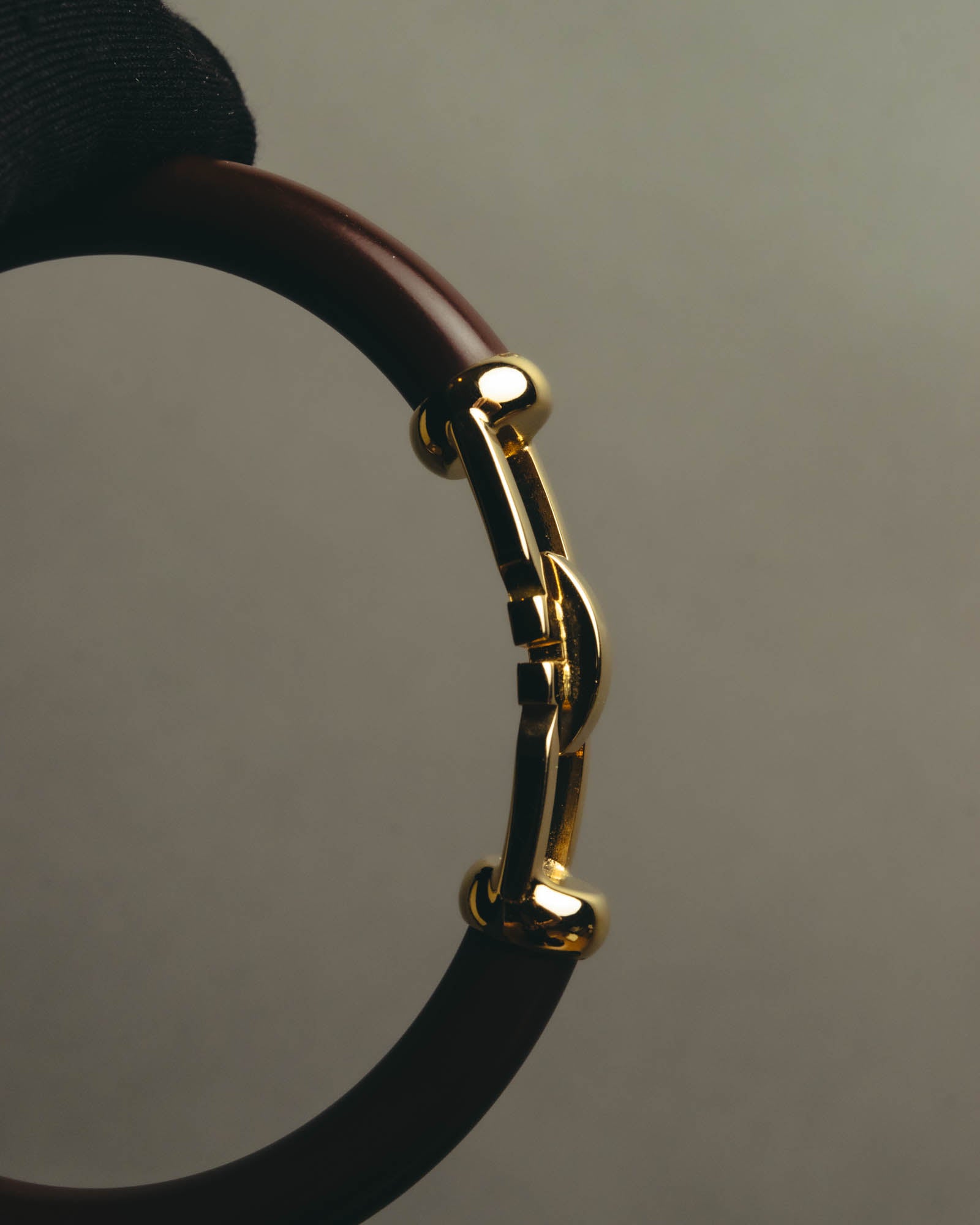 “Salvatore Ferragamo” 90’s-10’s Dark brown double Gancini bangle