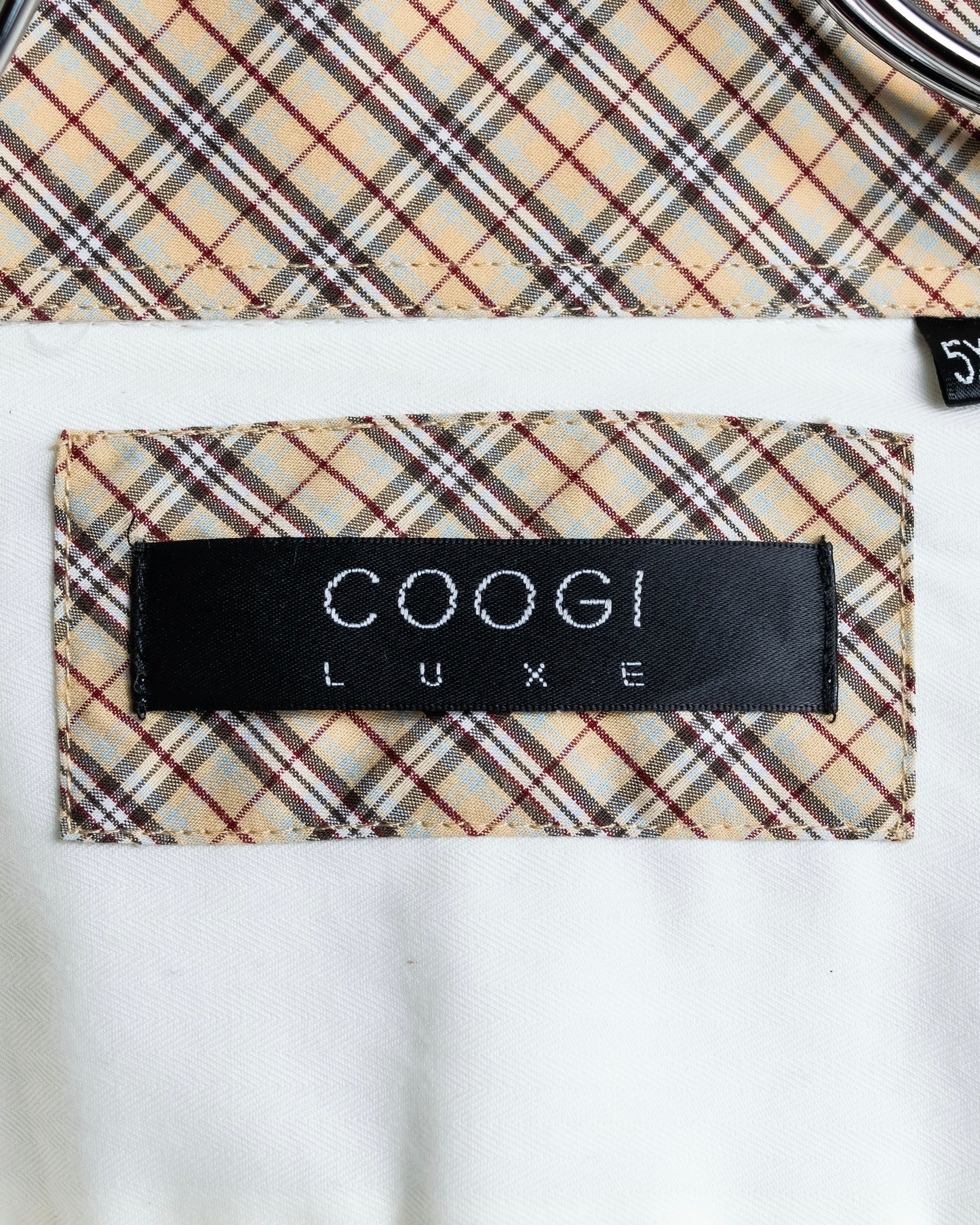 "COOGI" Double collar distinctive buttons relaxed shirt