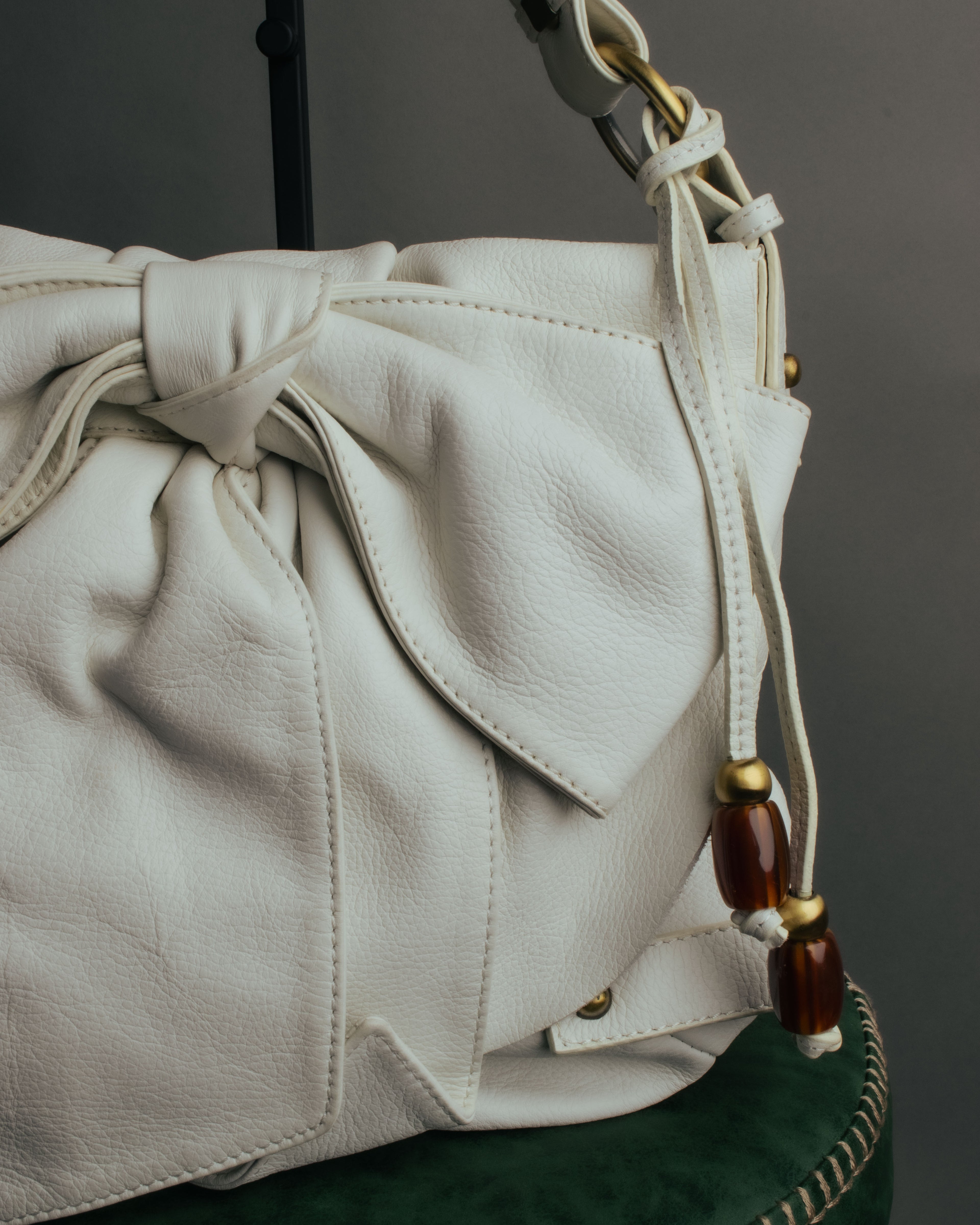 -SPECIAL- “Yves Saint Laurent” 2004-2011 Pilati era bow leather shoulder bag