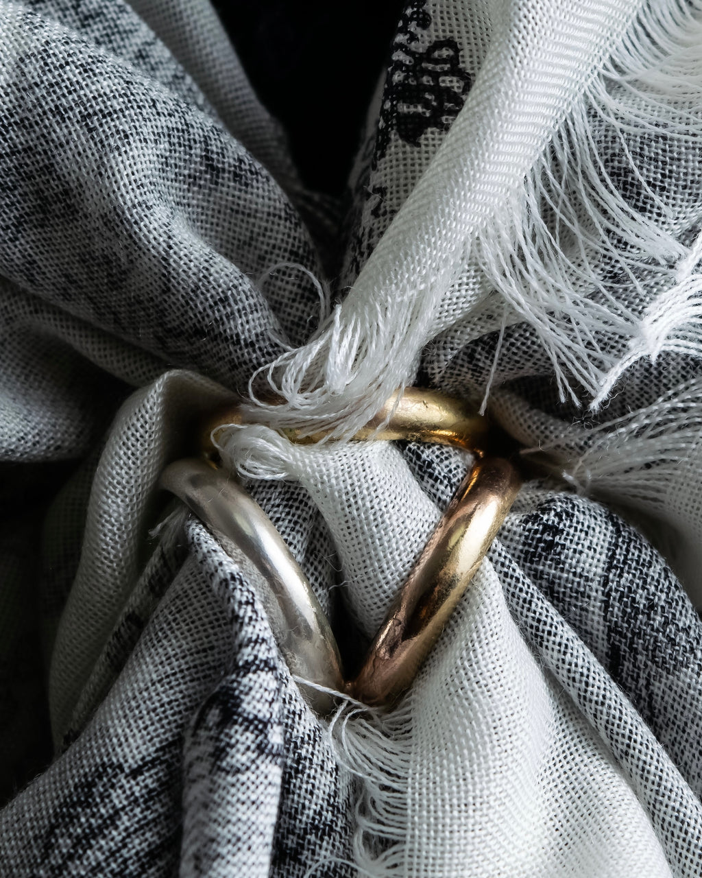 "Maison Martin Margiela" Triangle three-dimensional ring