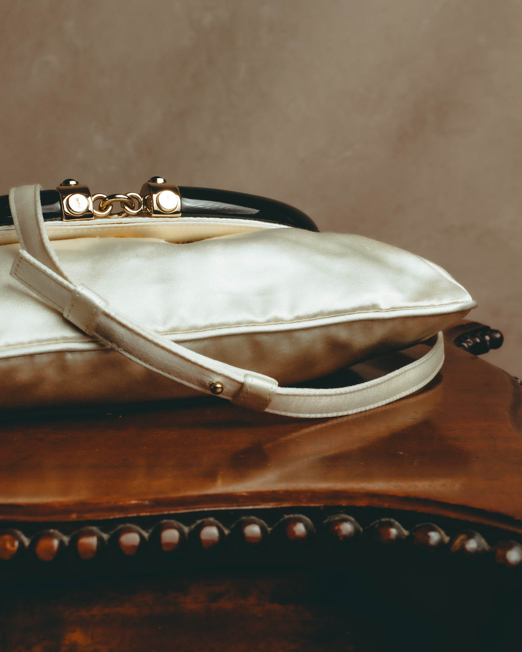 -SPECIAL- “Yves Saint Laurent rive gauche” 00’s Satin double horn shoulder bag