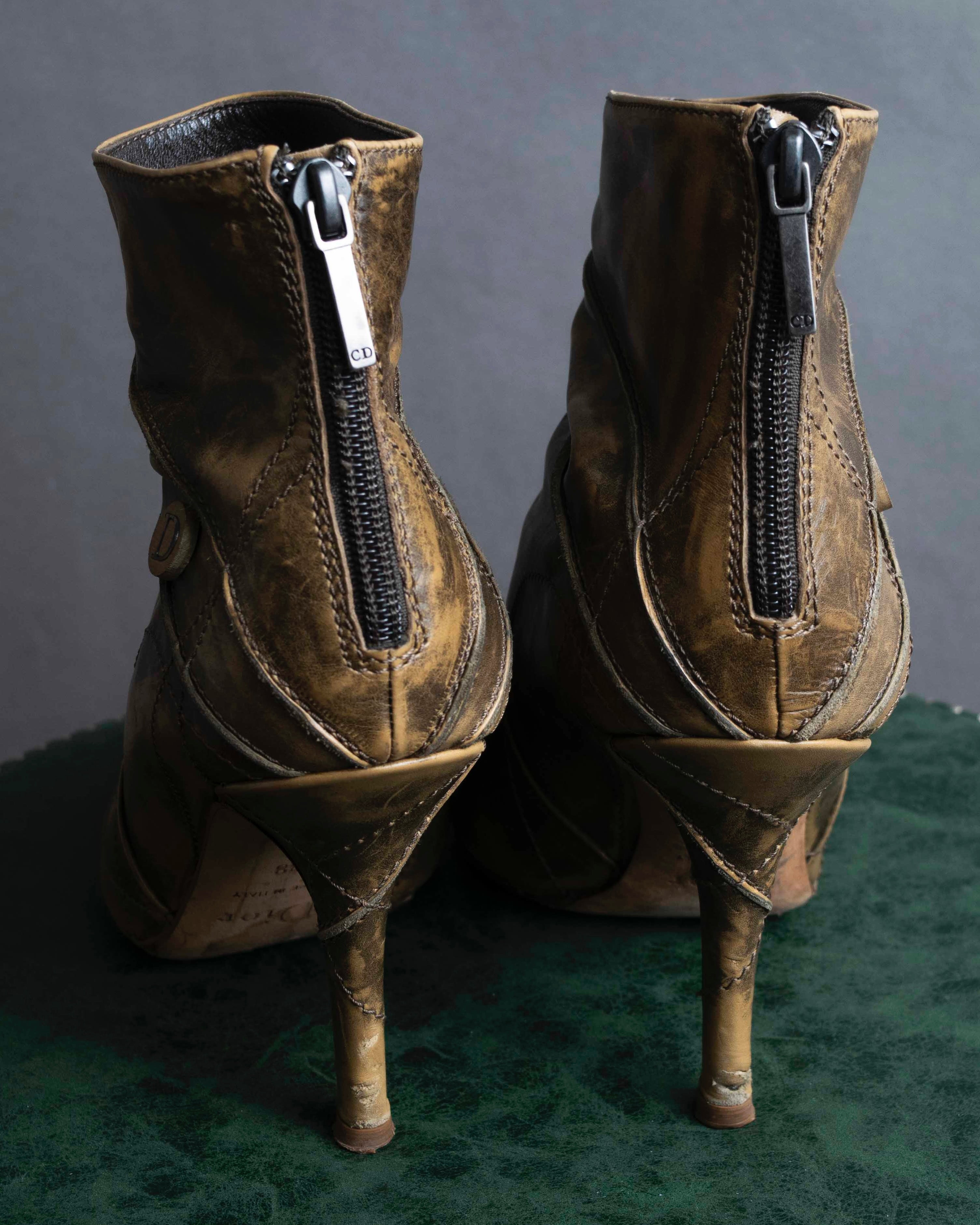 "Dior" Vintage style processing brown heel pumps