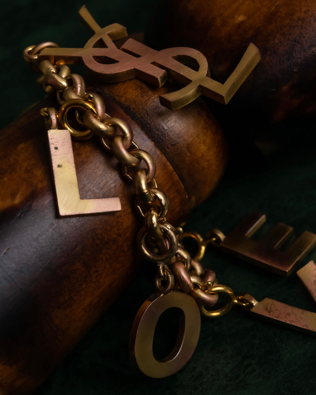 "YVES SAINT LAURENT" LOVE typography &amp; Cassandra motif design bracelet