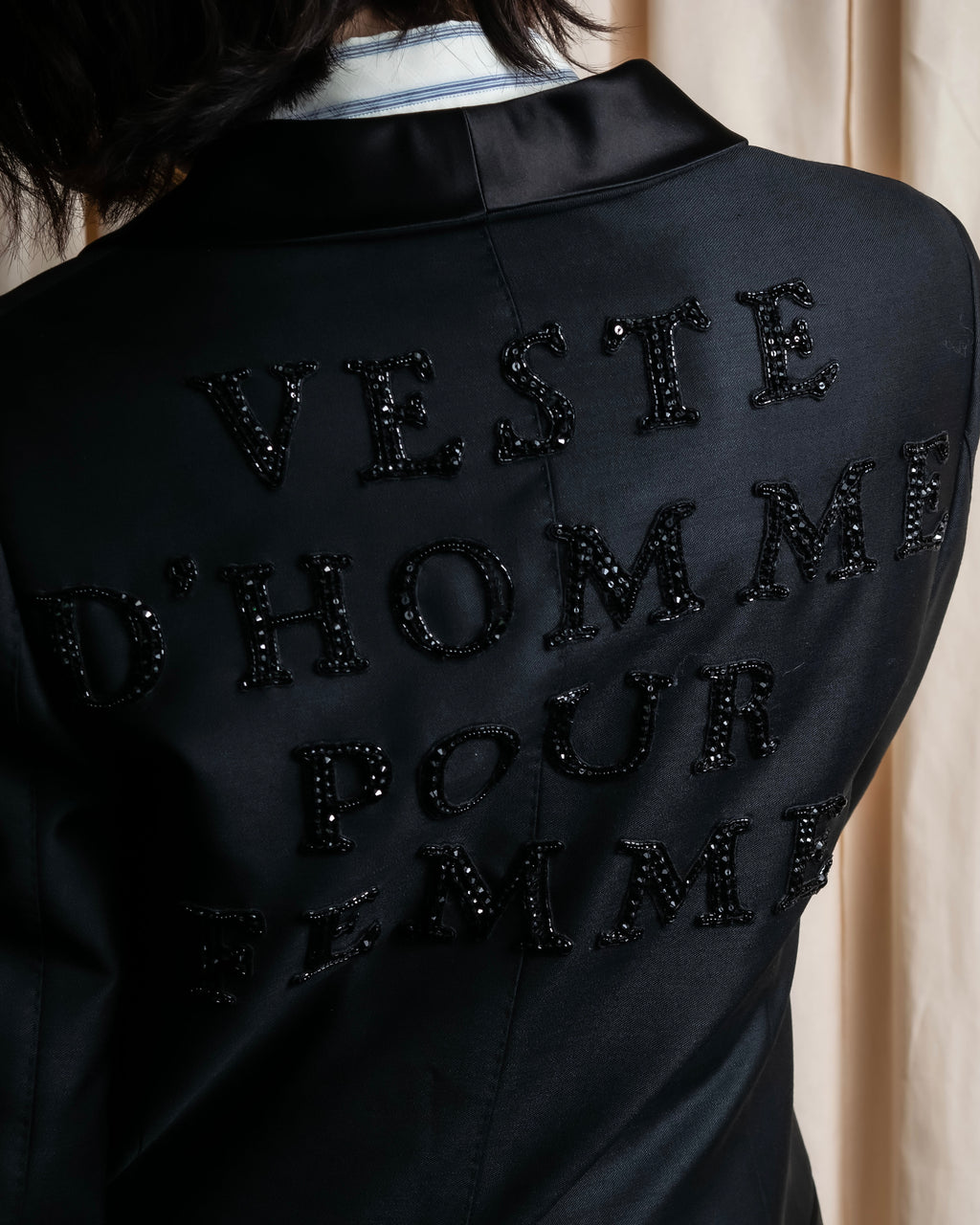 "GUCCI" Pre-Fall 2018 collection message embroidered shawl collar jacket