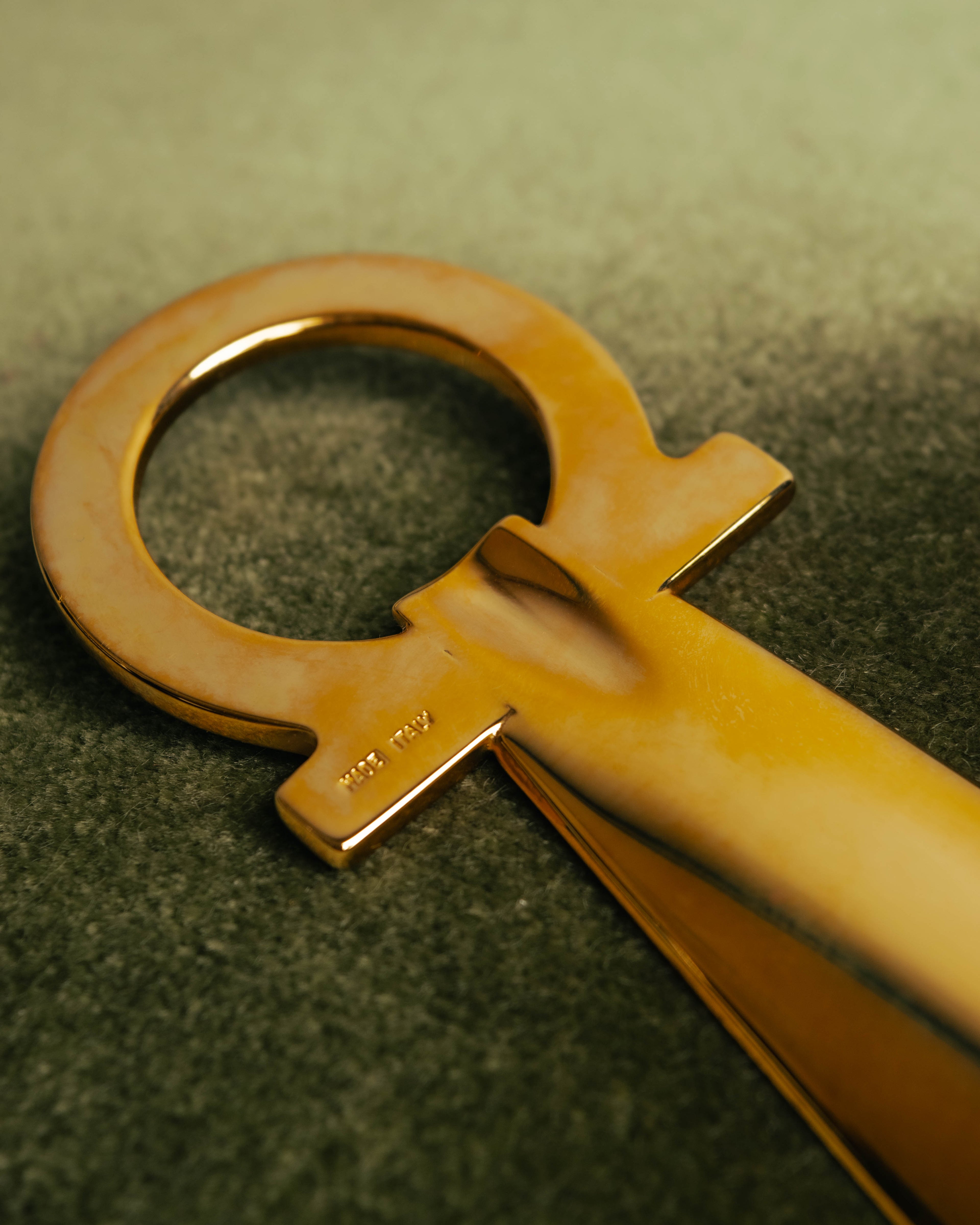 "Salvatore Ferragamo" 80's-00's Gold tone gancini metal shoehorn