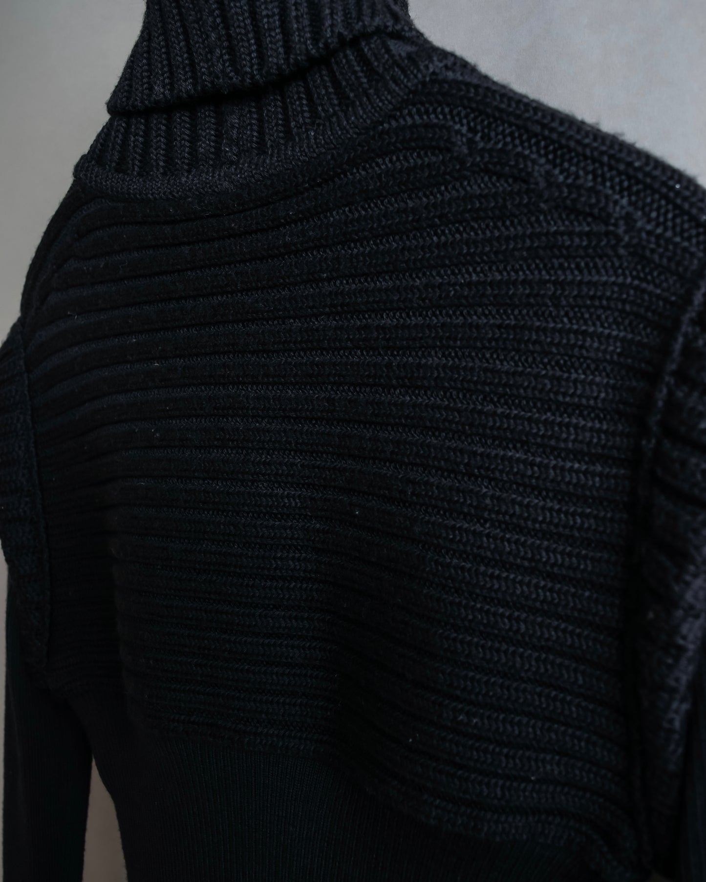 "FENDI" Bustier docking shape ribbed turtleneck knit